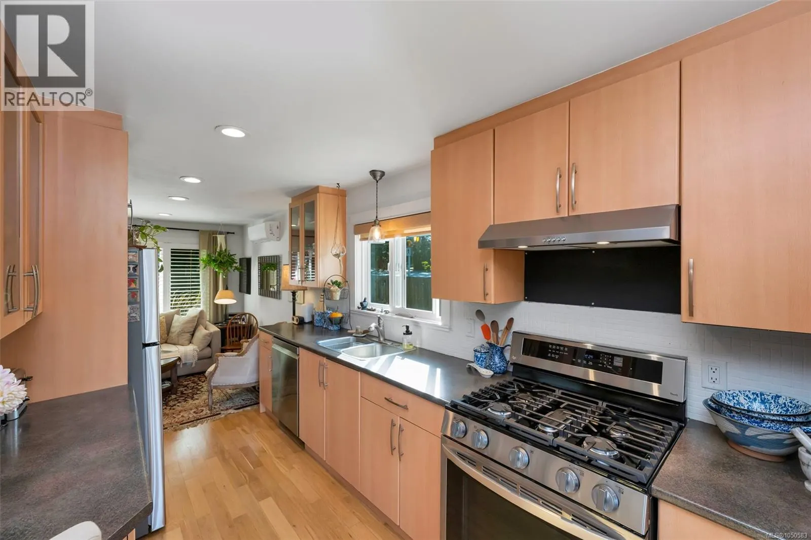 4826 West Saanich Rd