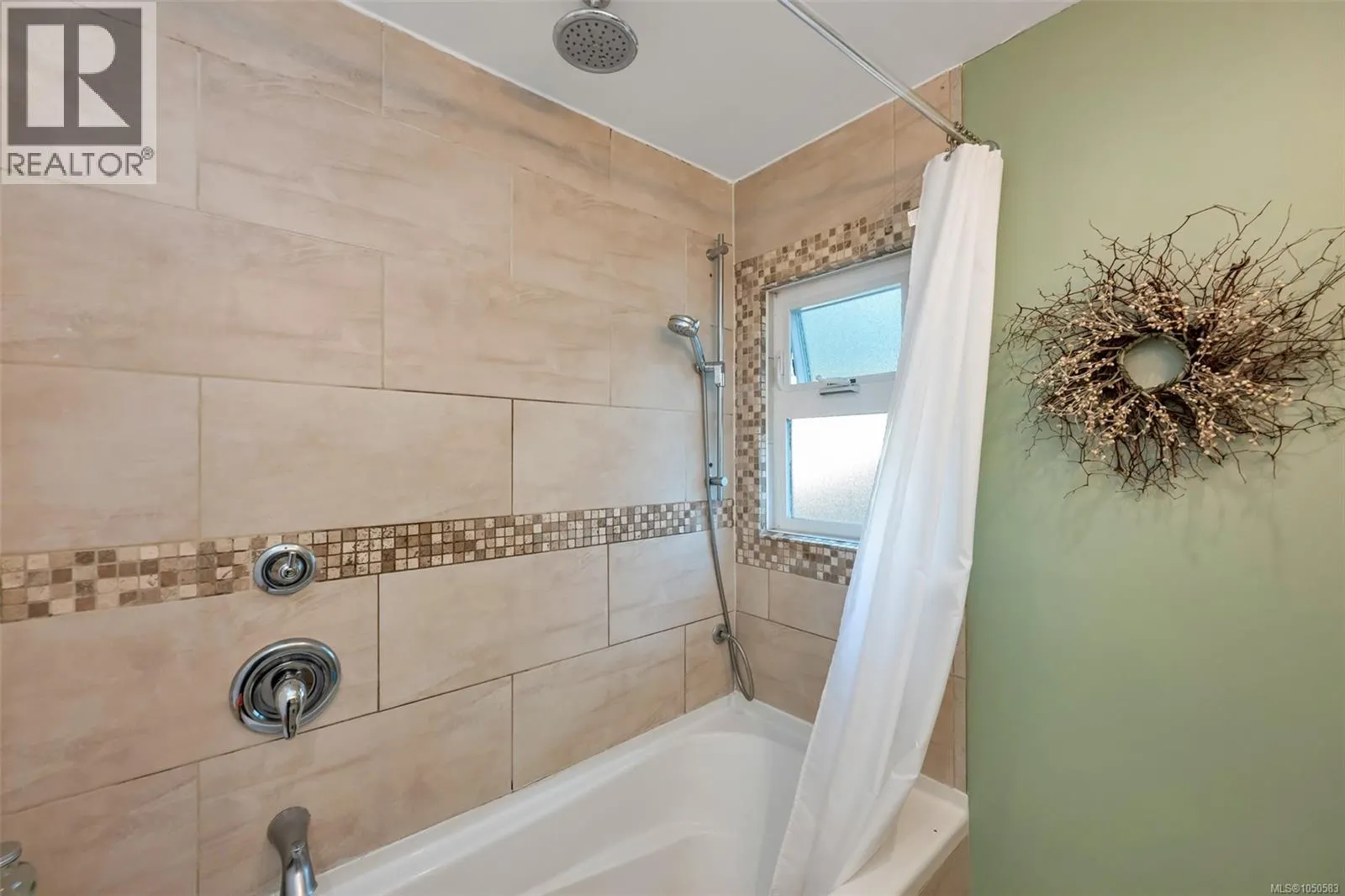 4826 West Saanich Rd