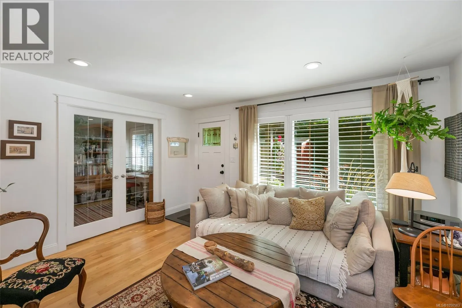 4826 West Saanich Rd