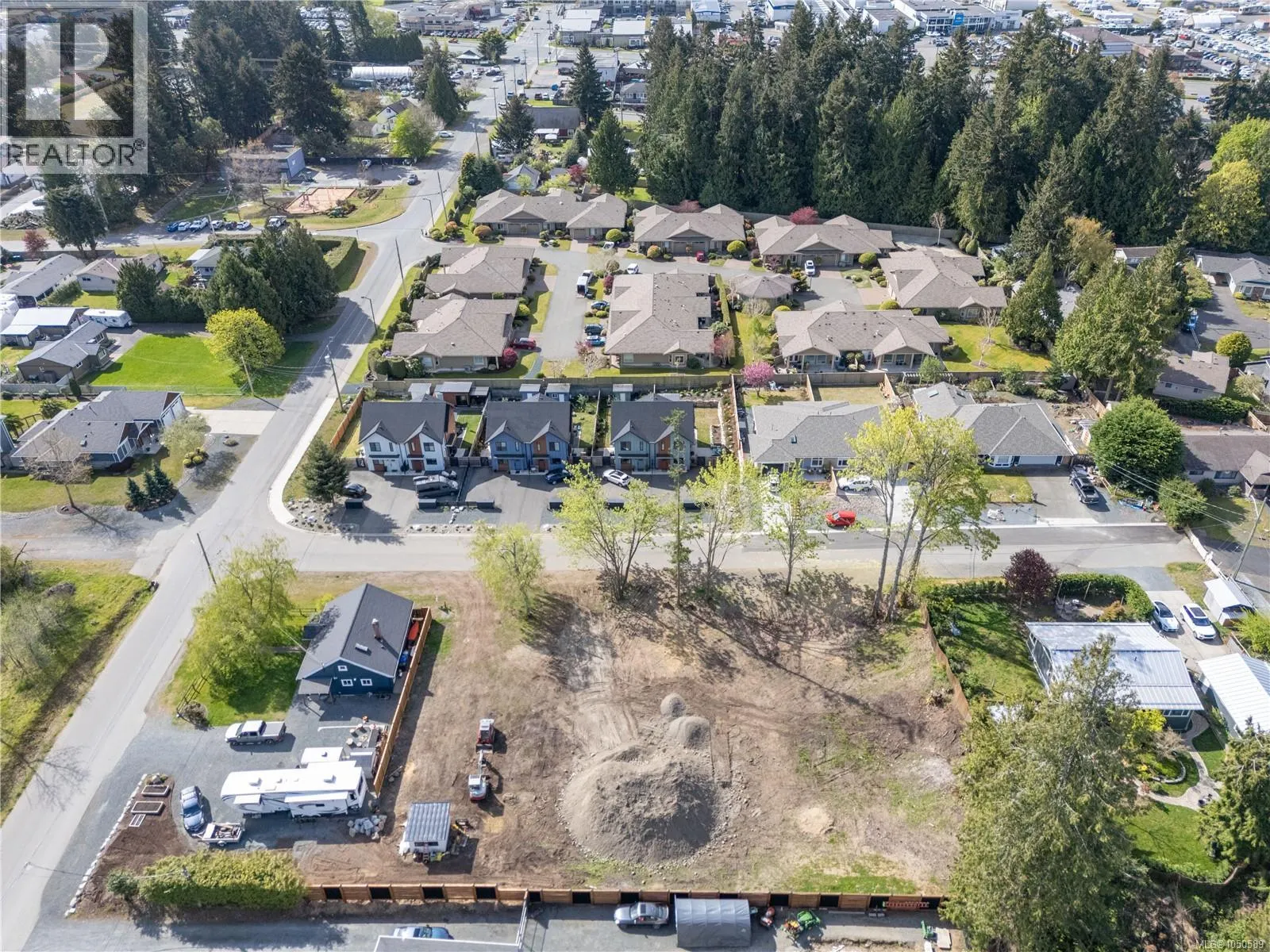 569 Tulip Ave