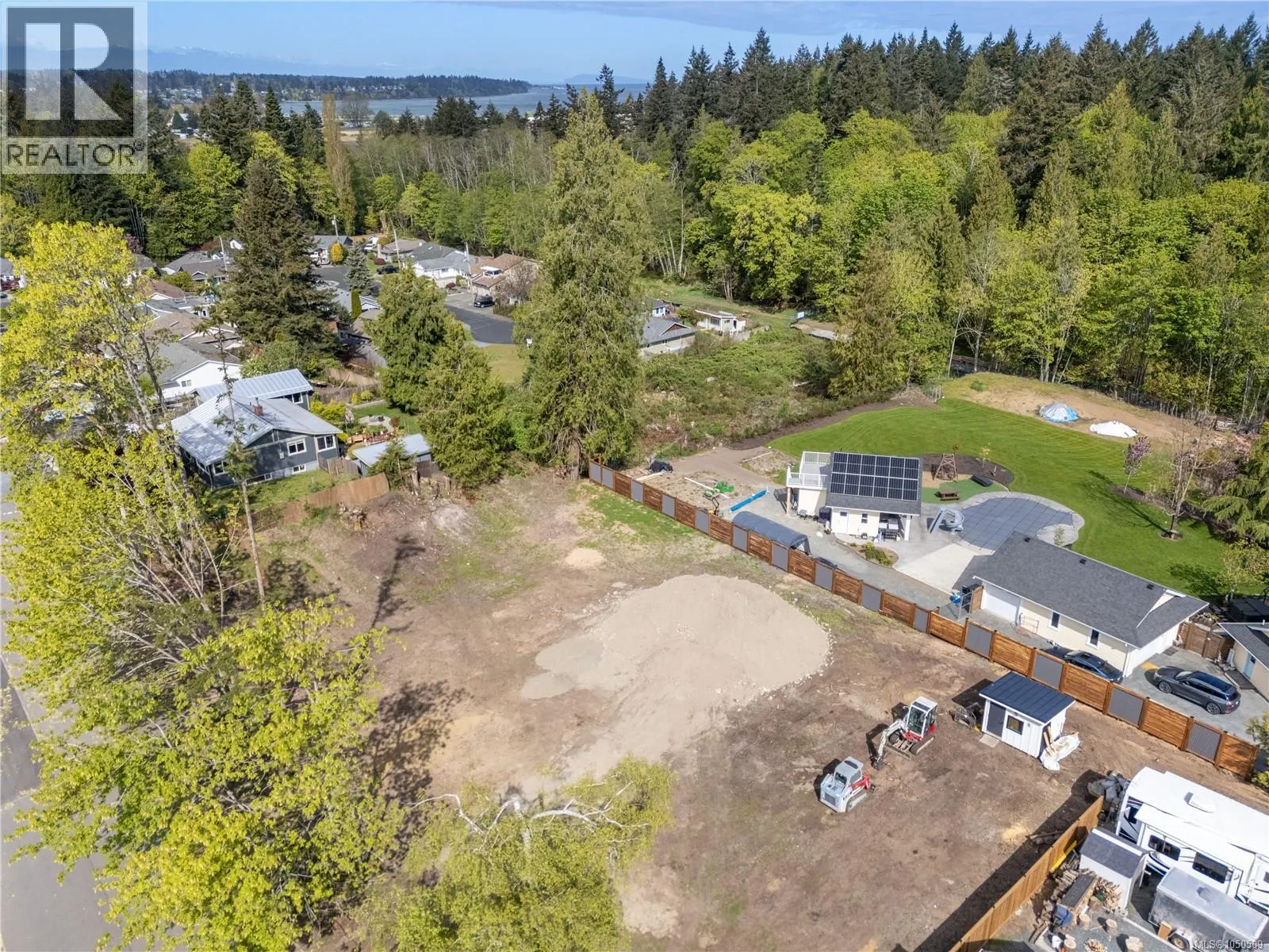 569 Tulip Ave