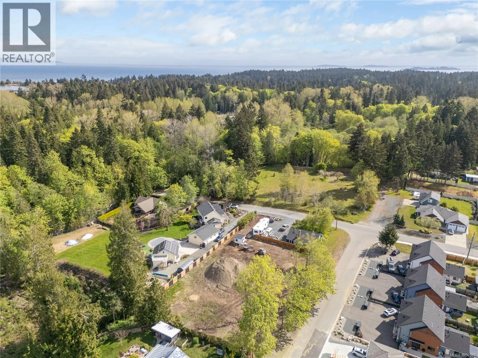 569 Tulip Ave