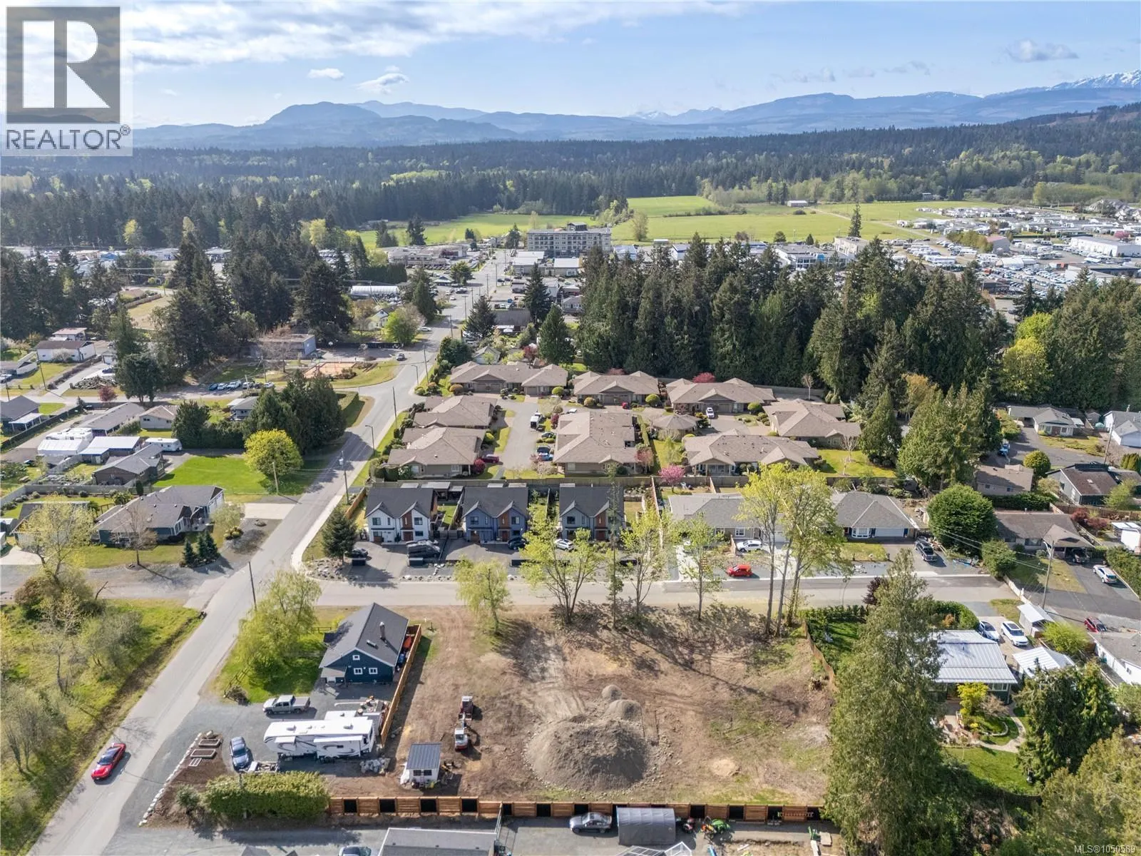 569 Tulip Ave