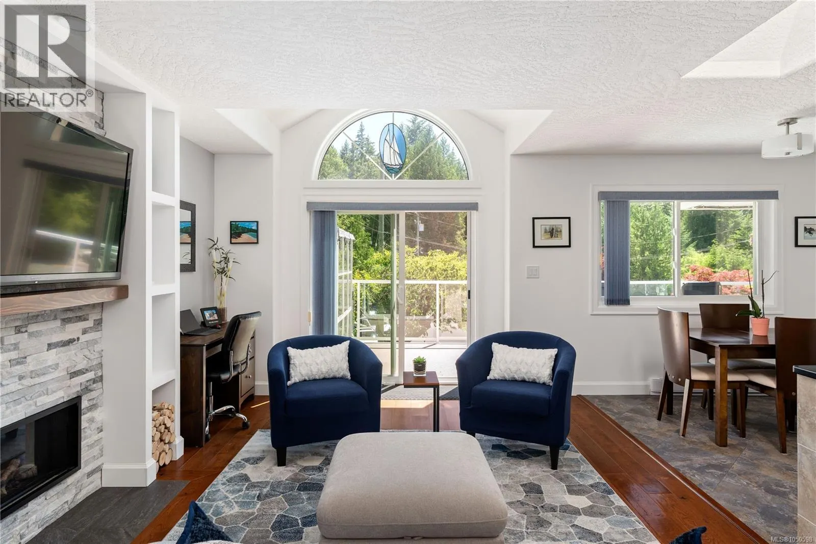 222 Ashley Pl