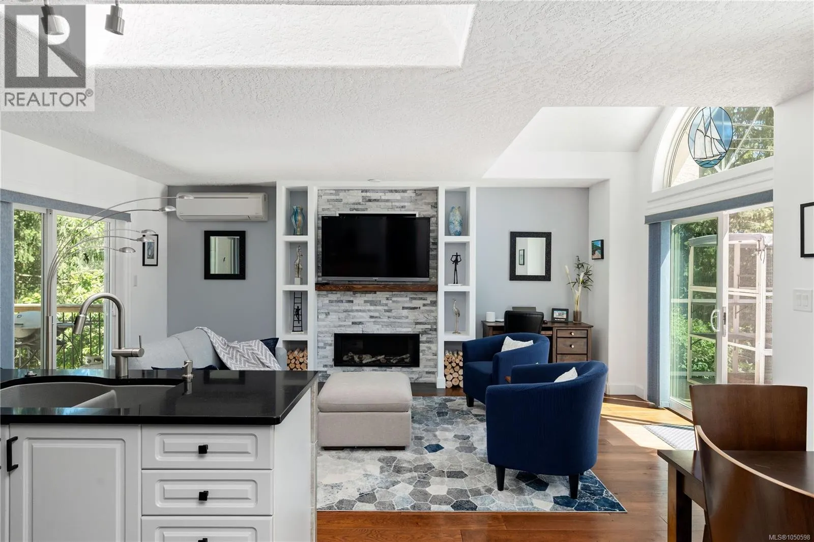 222 Ashley Pl