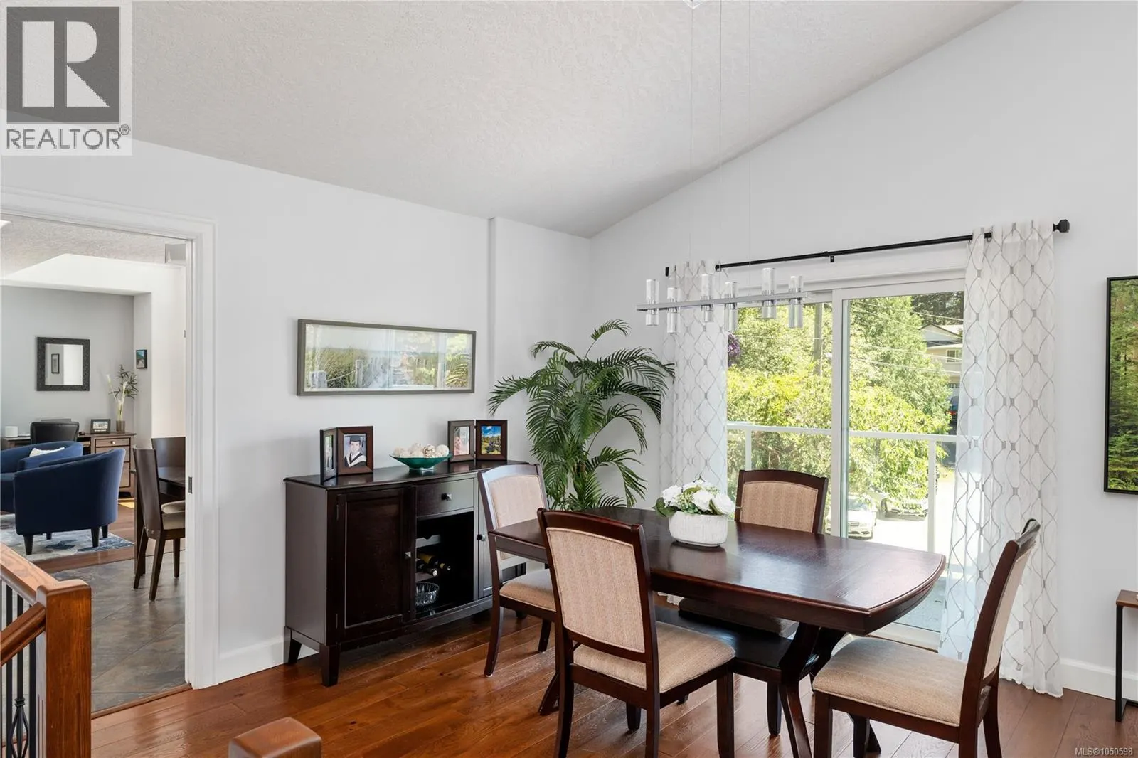 222 Ashley Pl