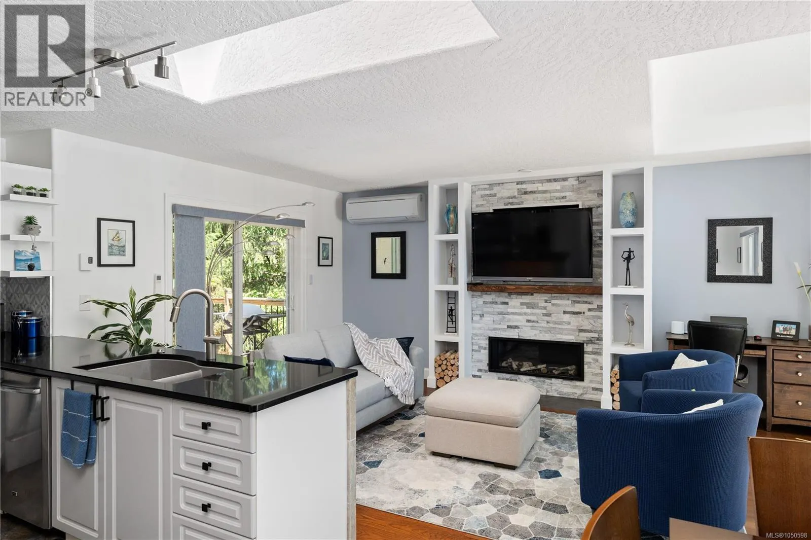 222 Ashley Pl