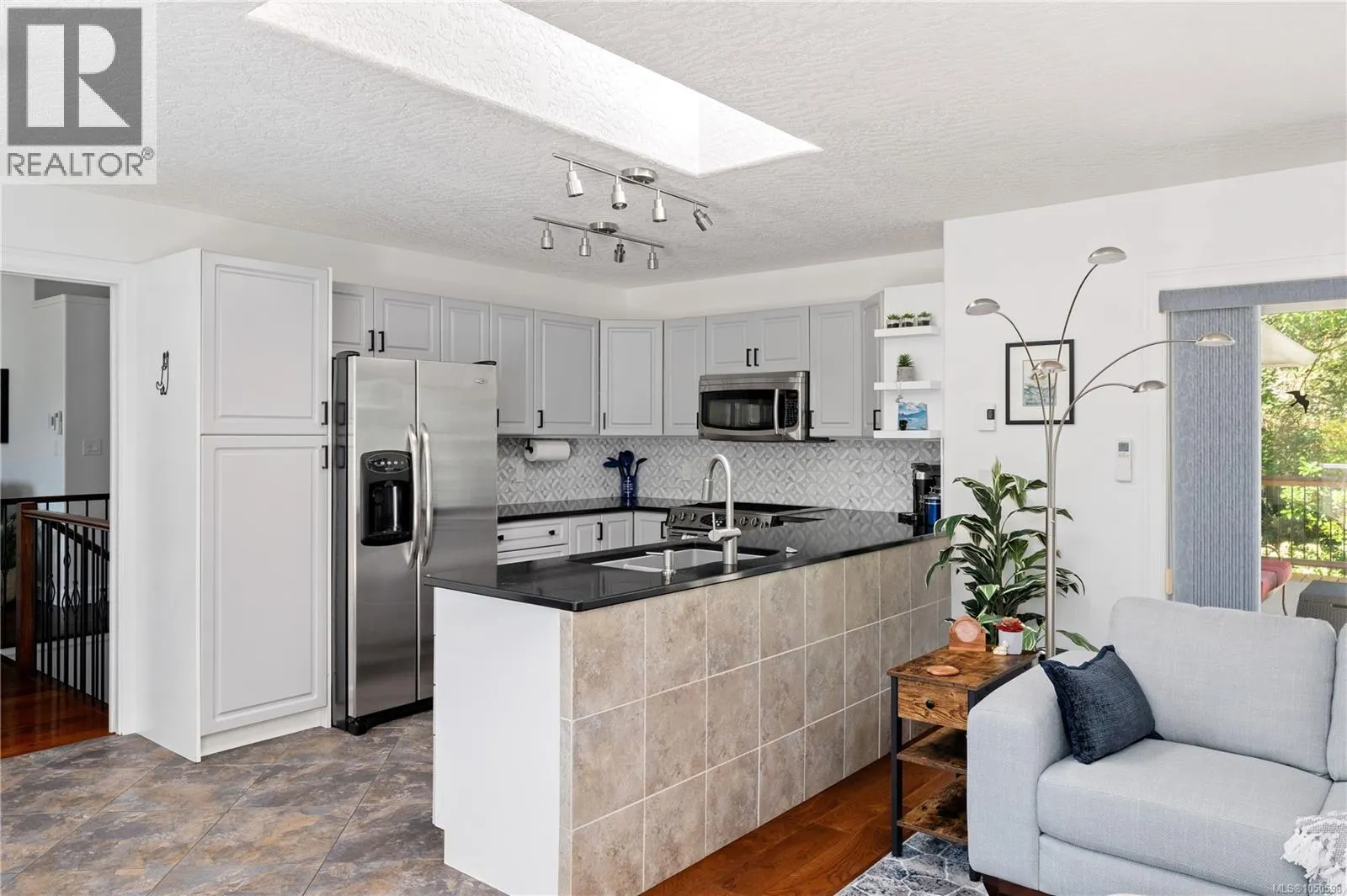 222 Ashley Pl