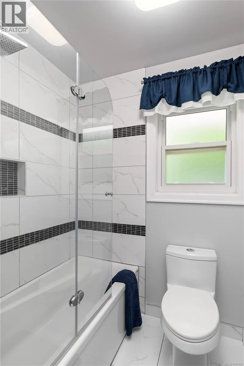 222 Ashley Pl