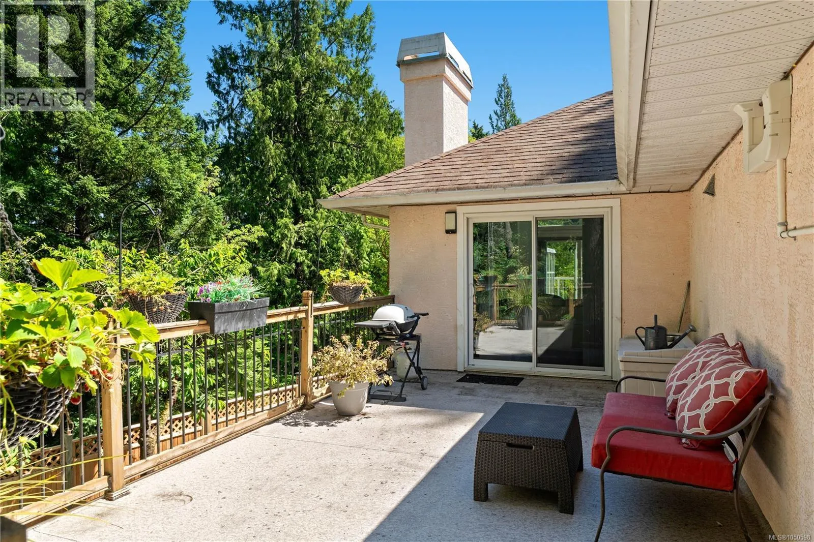 222 Ashley Pl