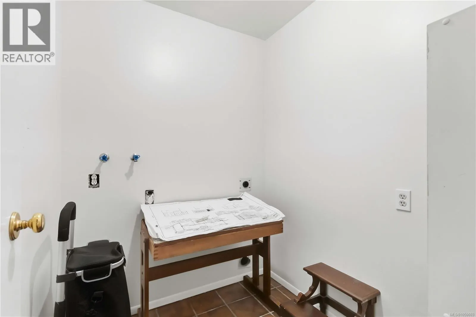 4095 Beam Cres