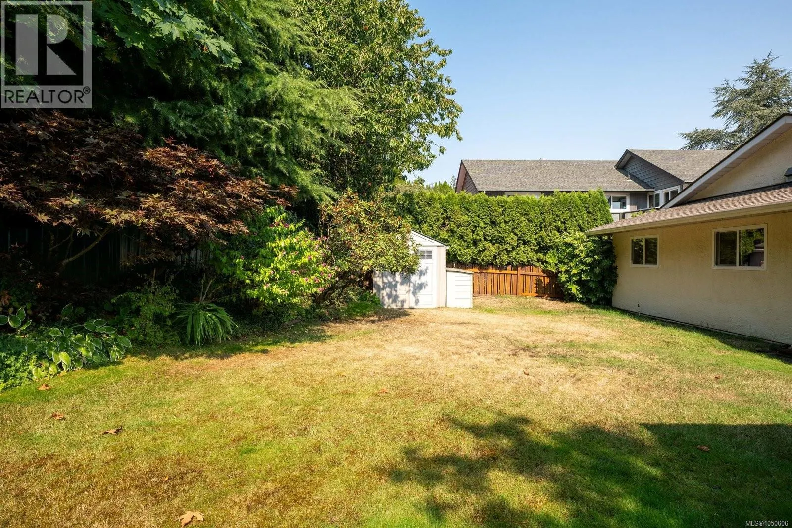7436 East Saanich Rd