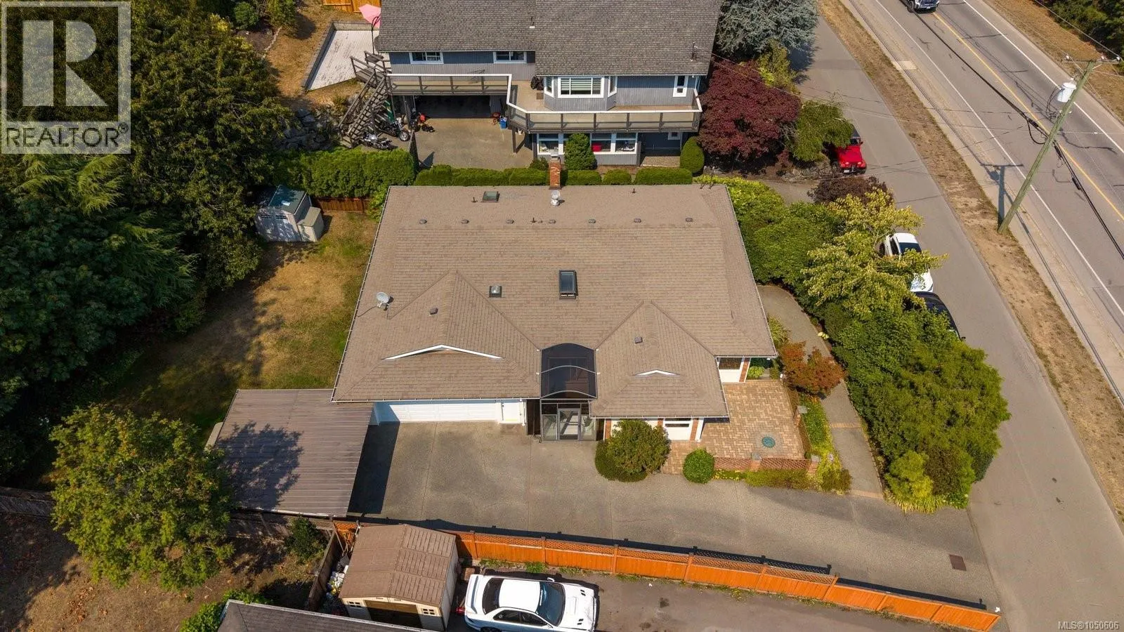 7436 East Saanich Rd