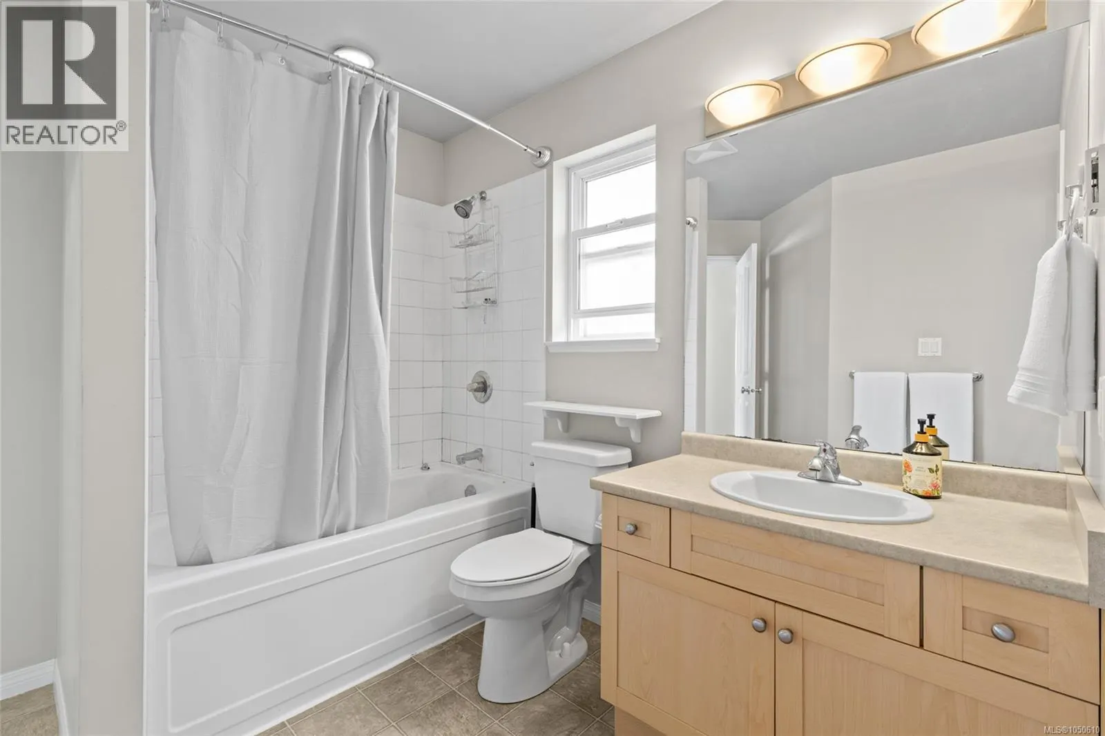 4 Newstead Cres