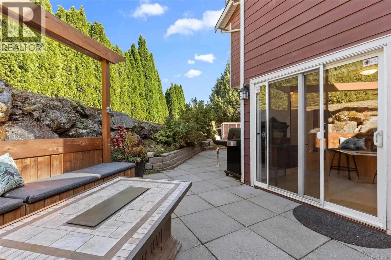 4 Newstead Cres