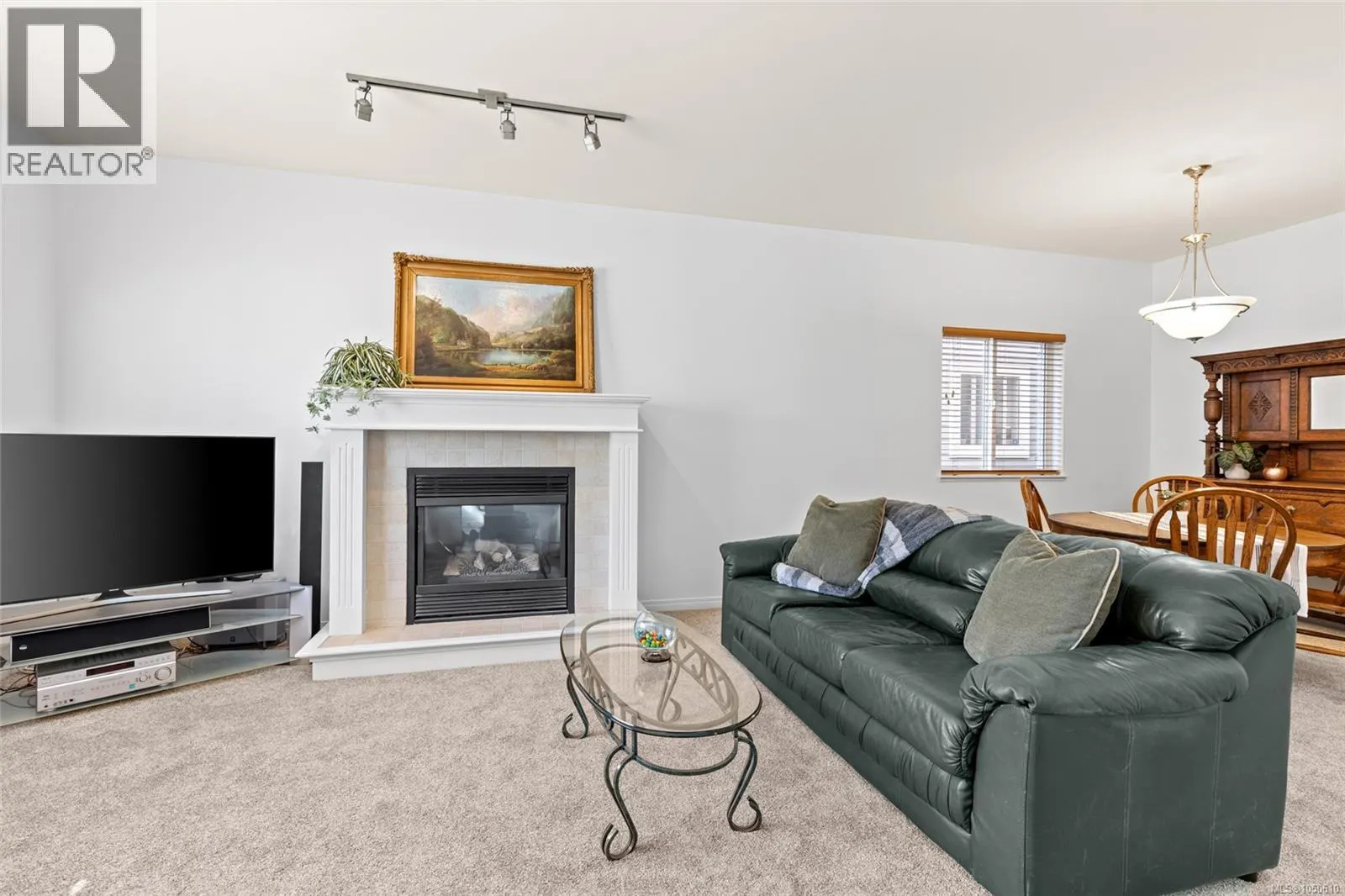 4 Newstead Cres