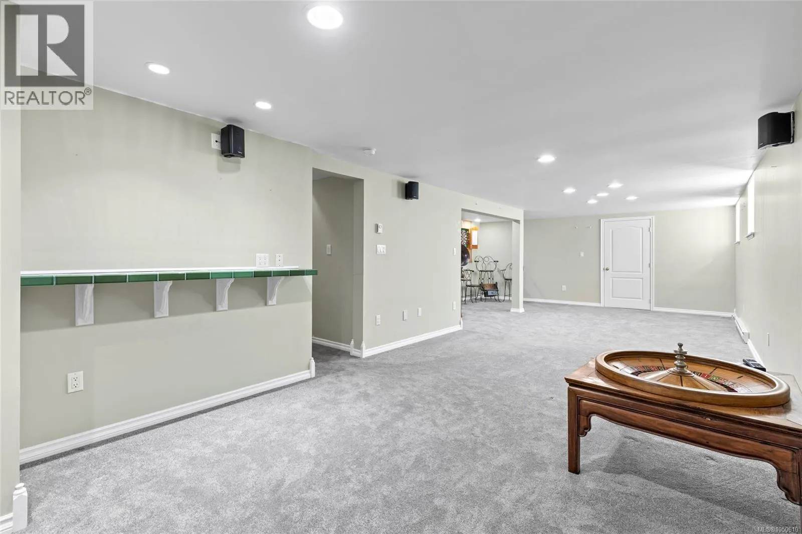 4 Newstead Cres