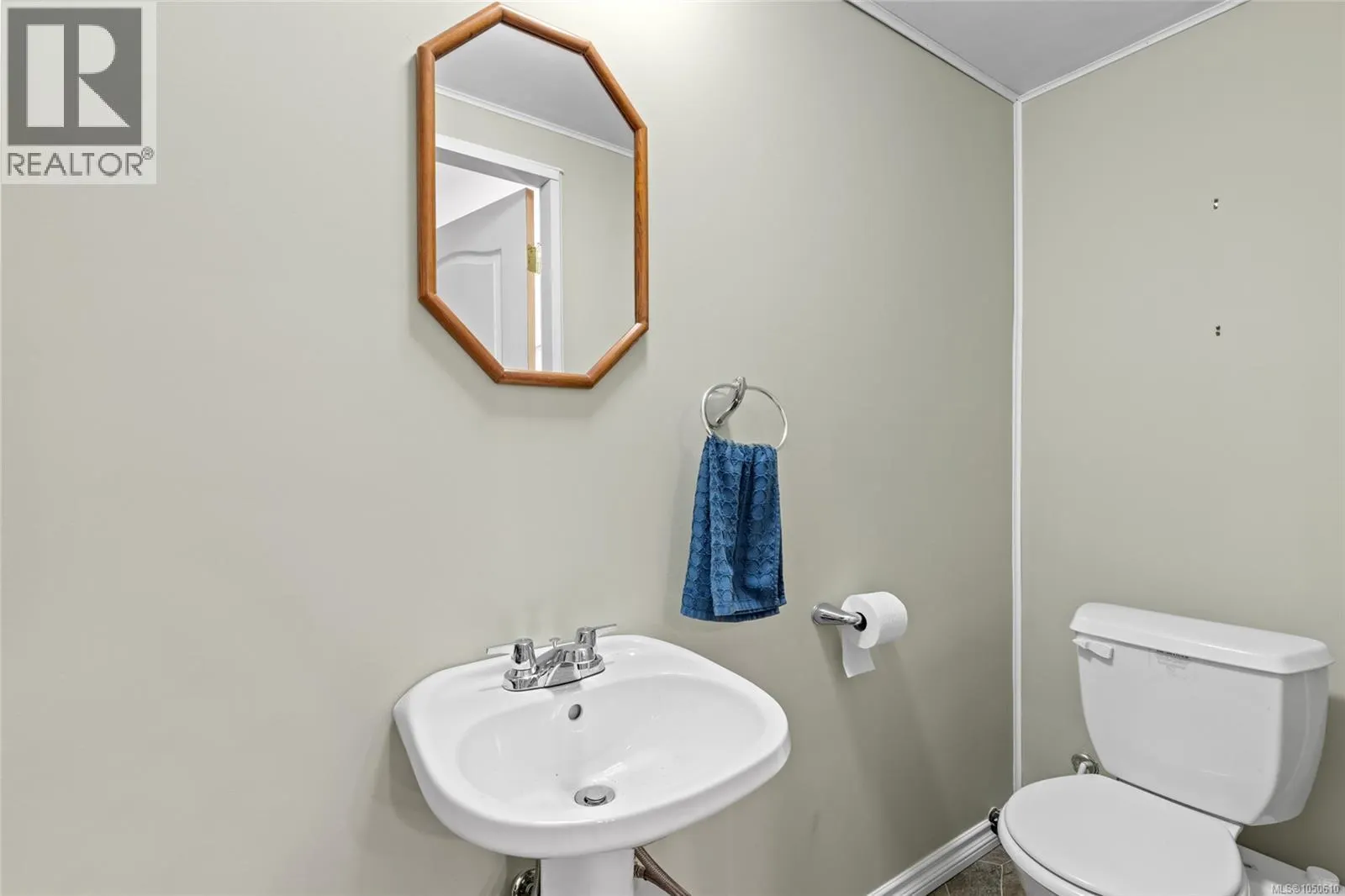 4 Newstead Cres