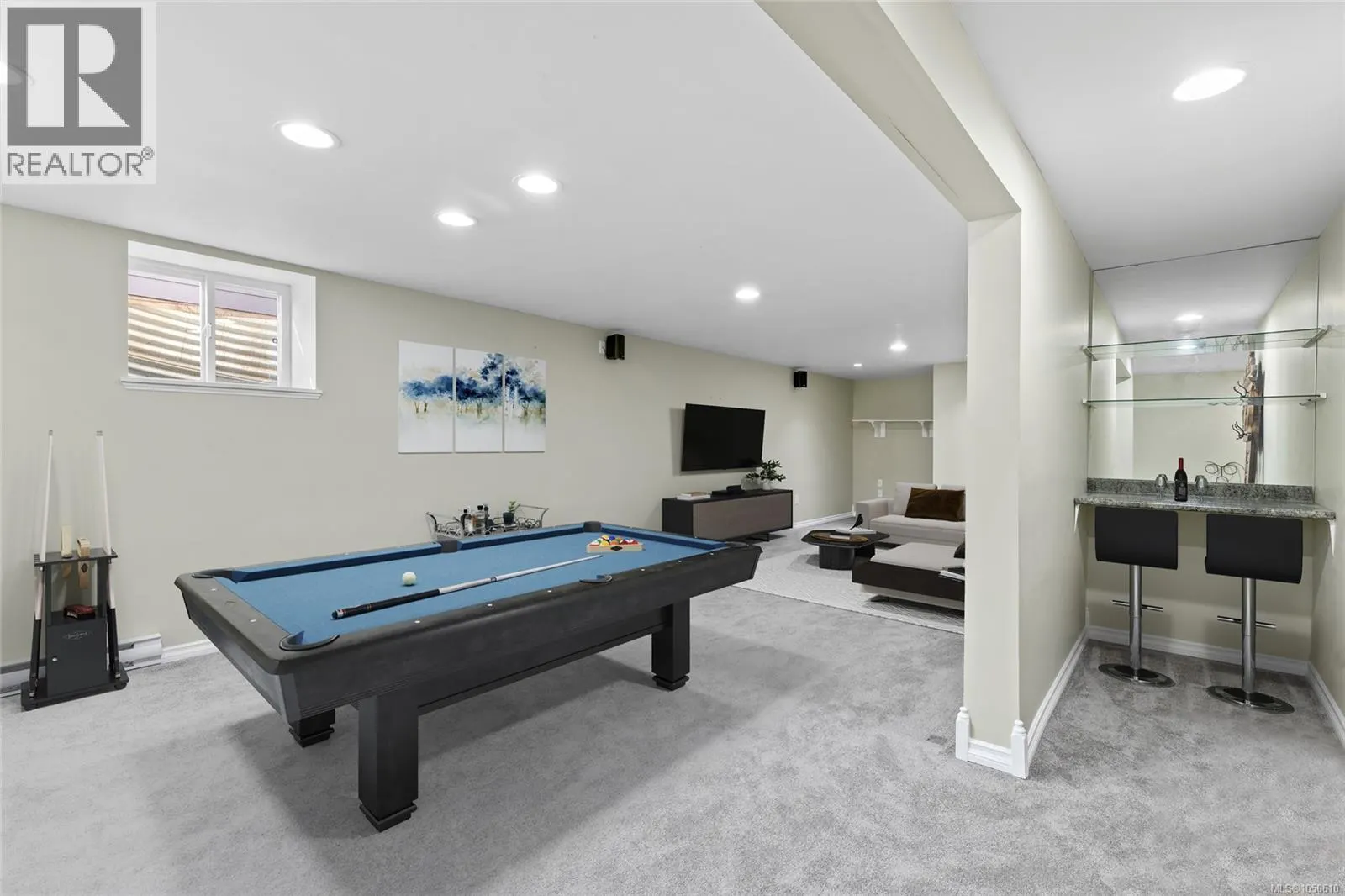 4 Newstead Cres