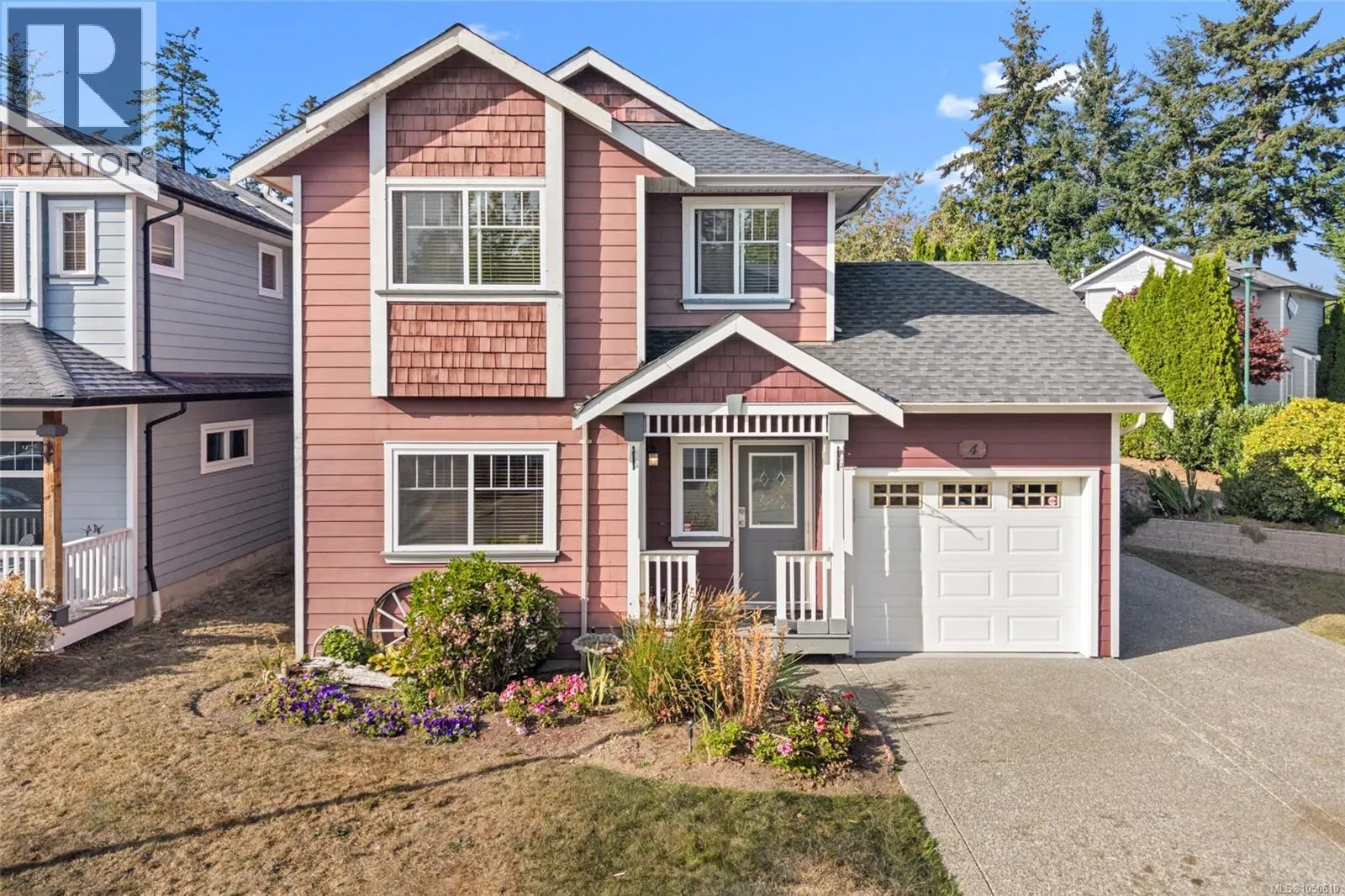 4 Newstead Cres