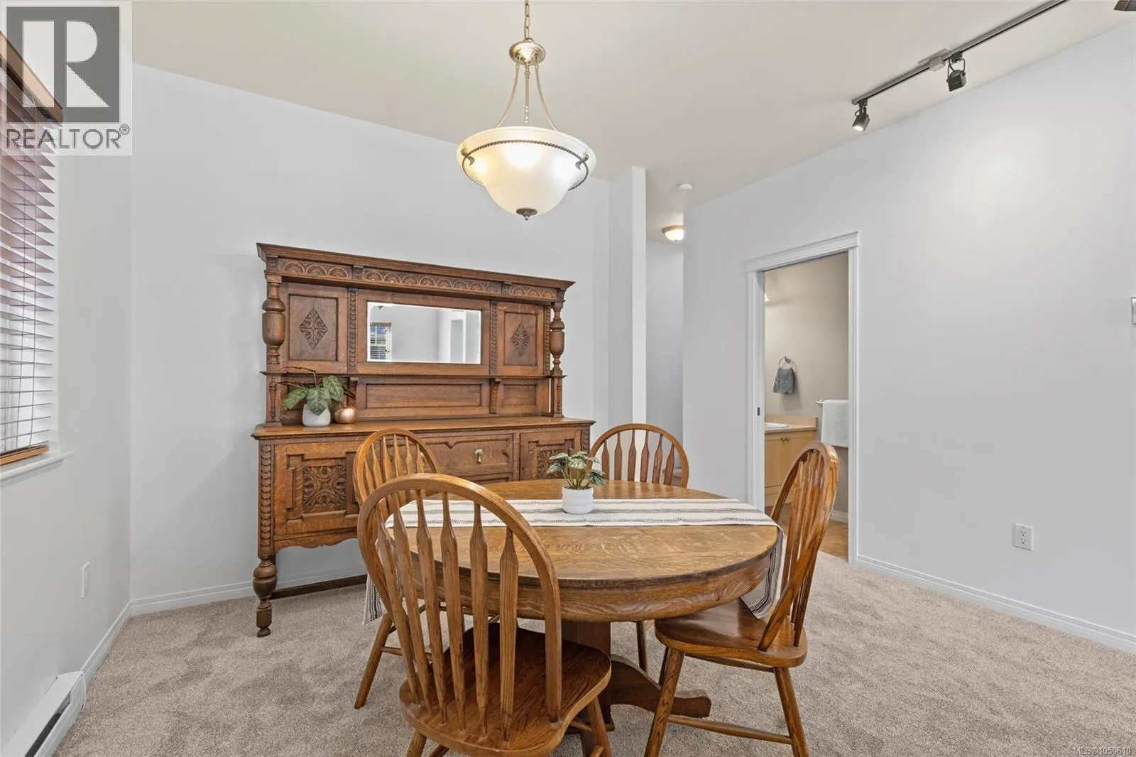 4 Newstead Cres