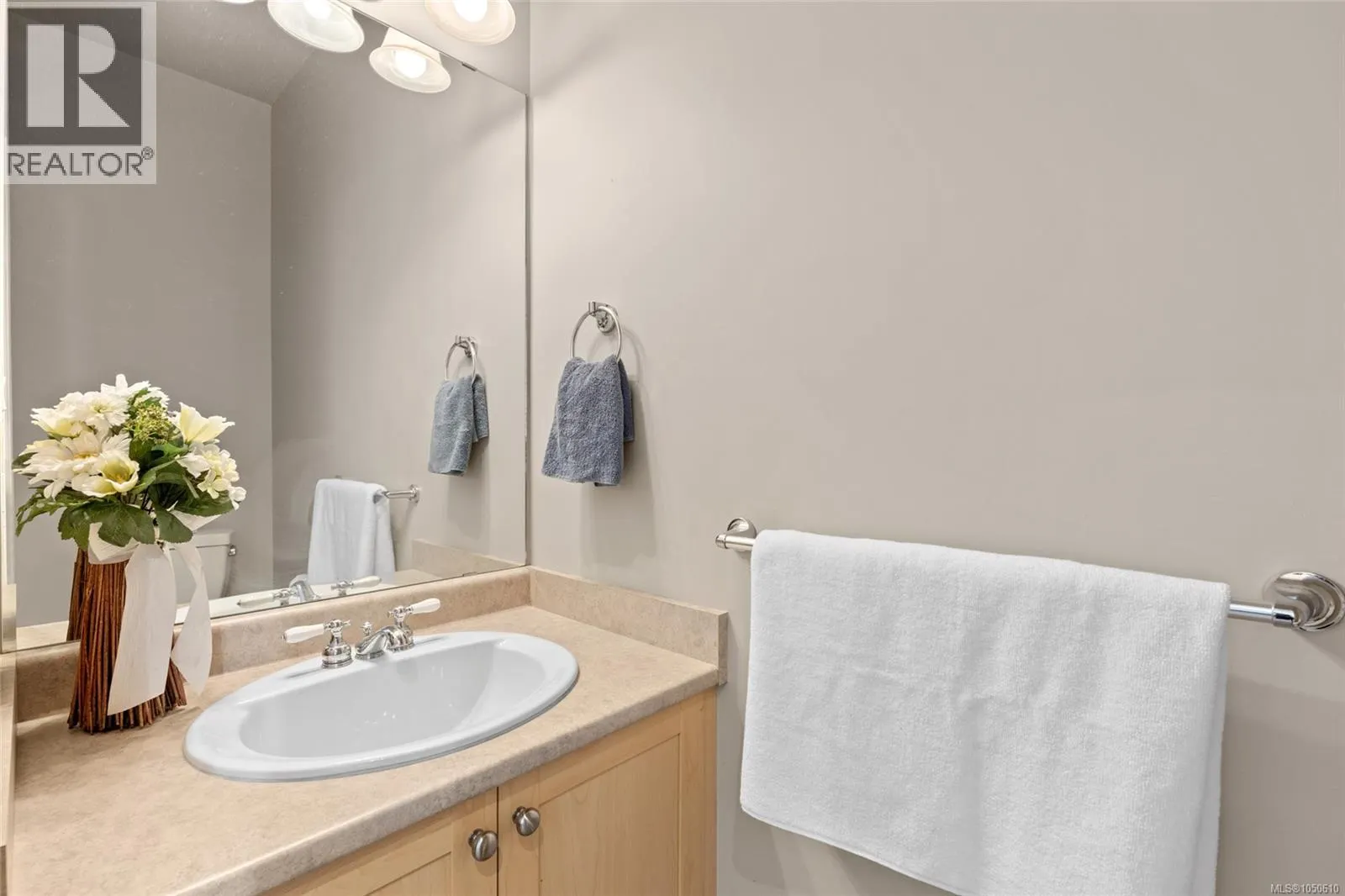4 Newstead Cres