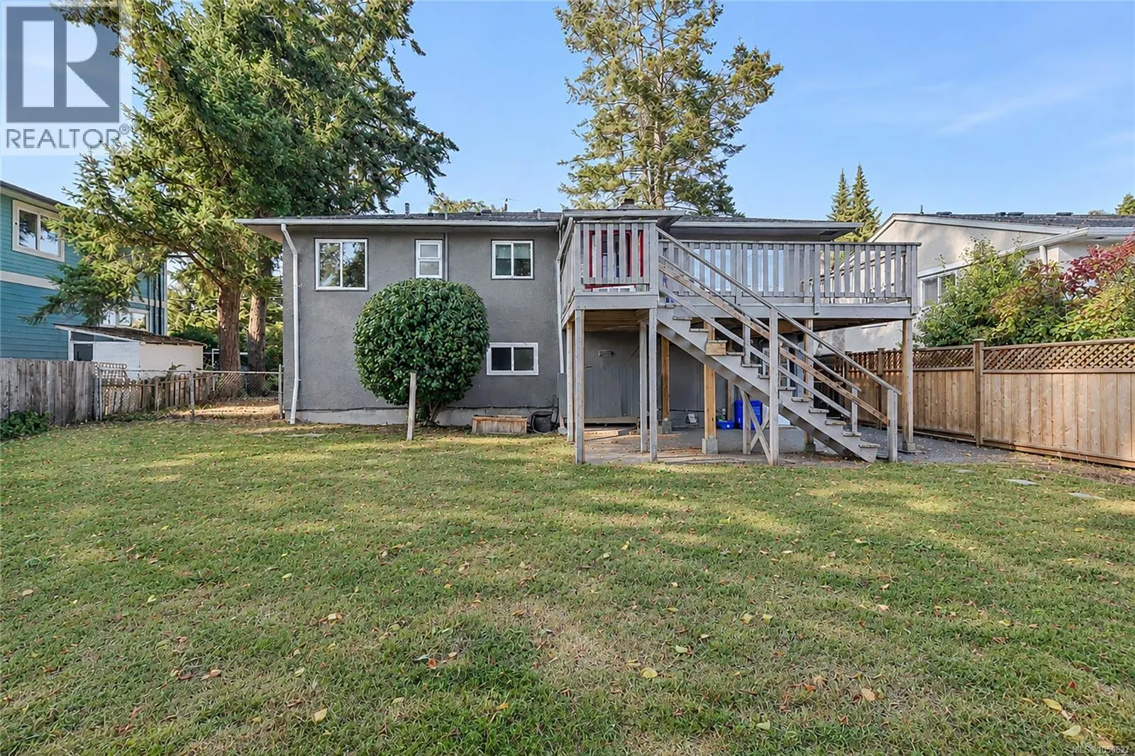 1711 Christmas Ave