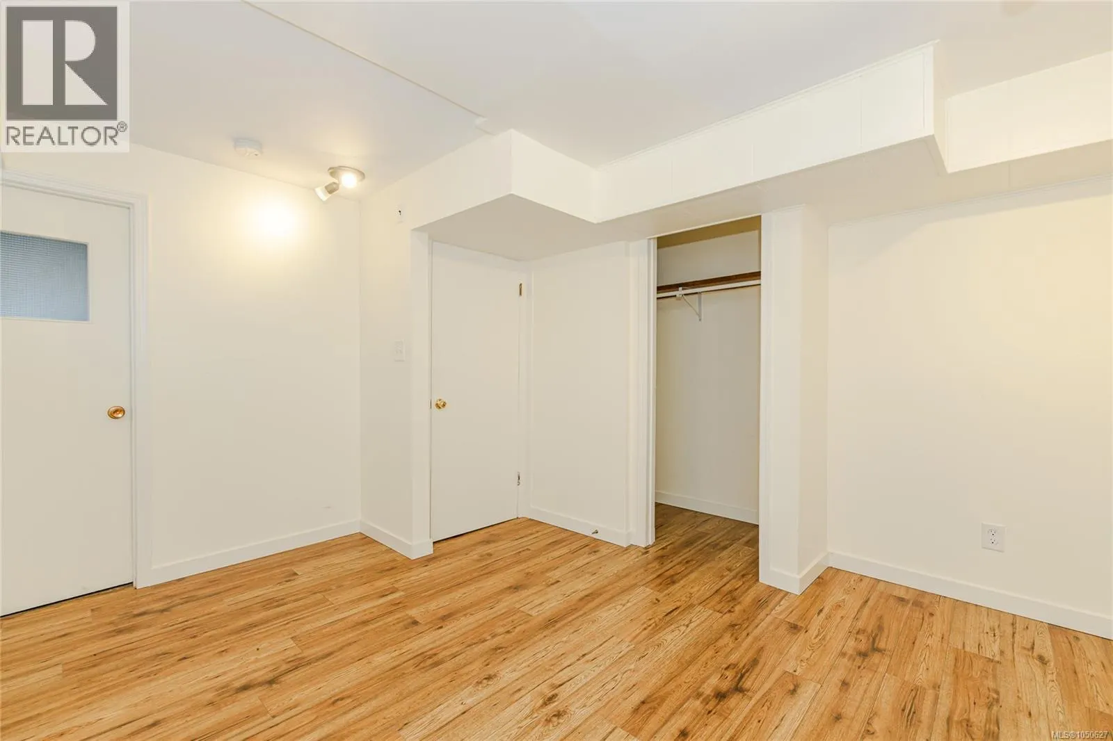 1711 Christmas Ave