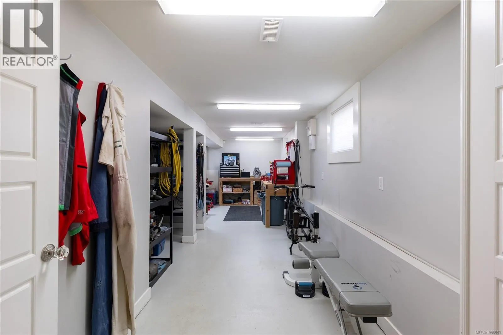 1033 Monterey Ave