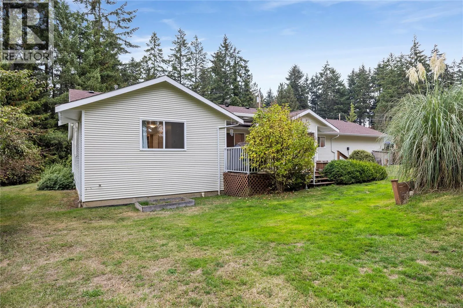 1730 Sangster Cres