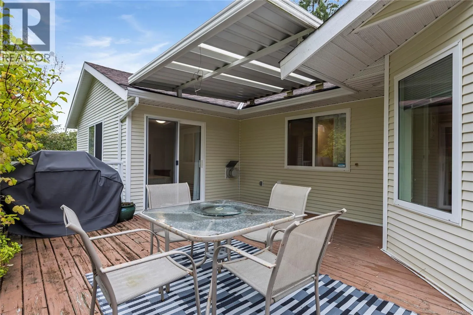 1730 Sangster Cres