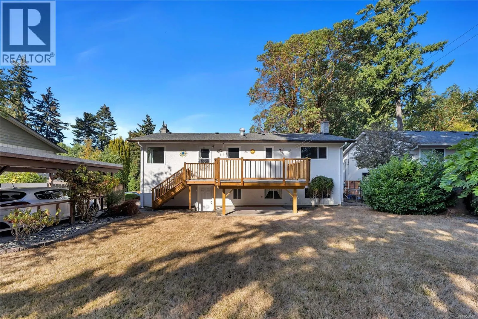 553 Acland Ave