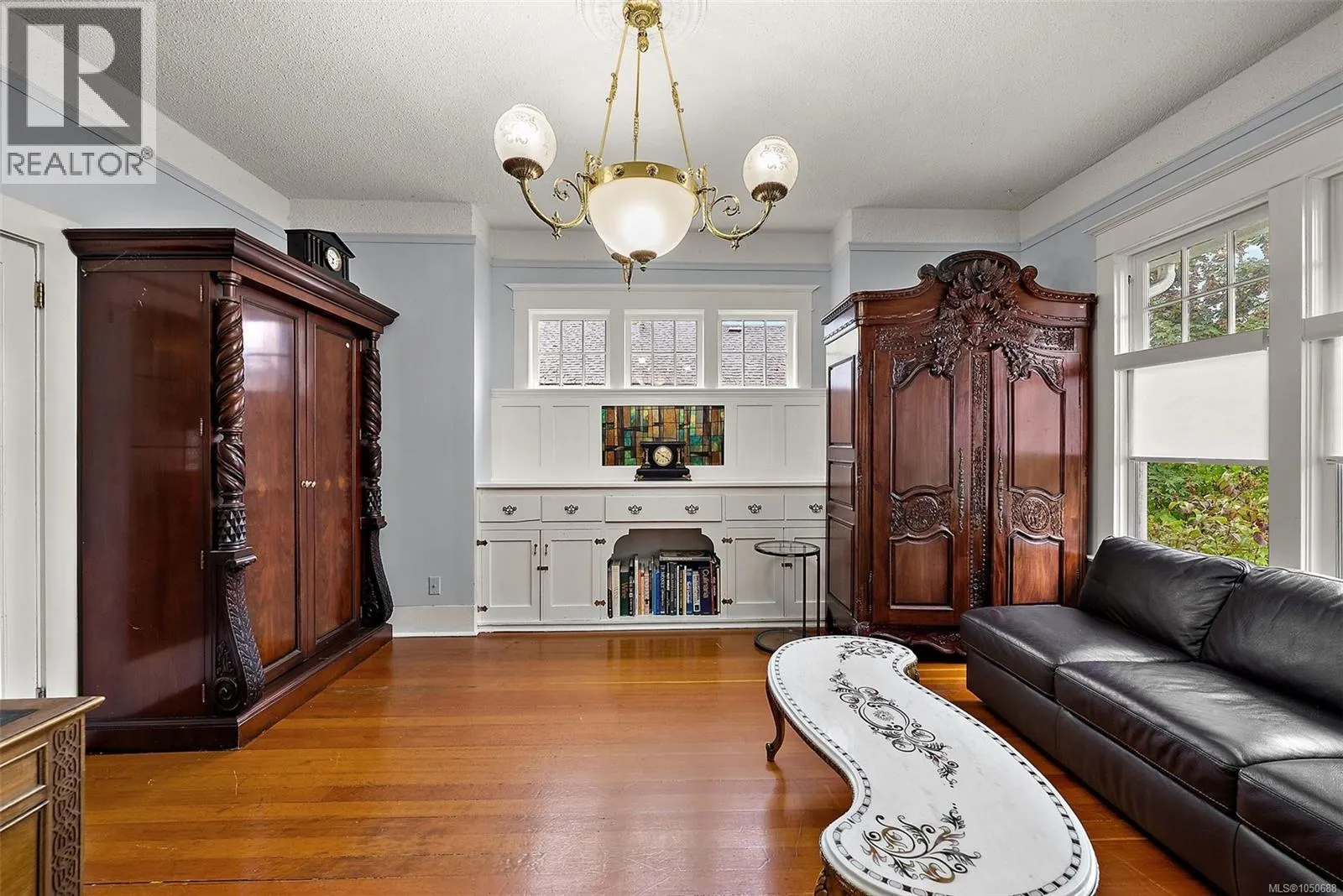 1528 Foul Bay Rd