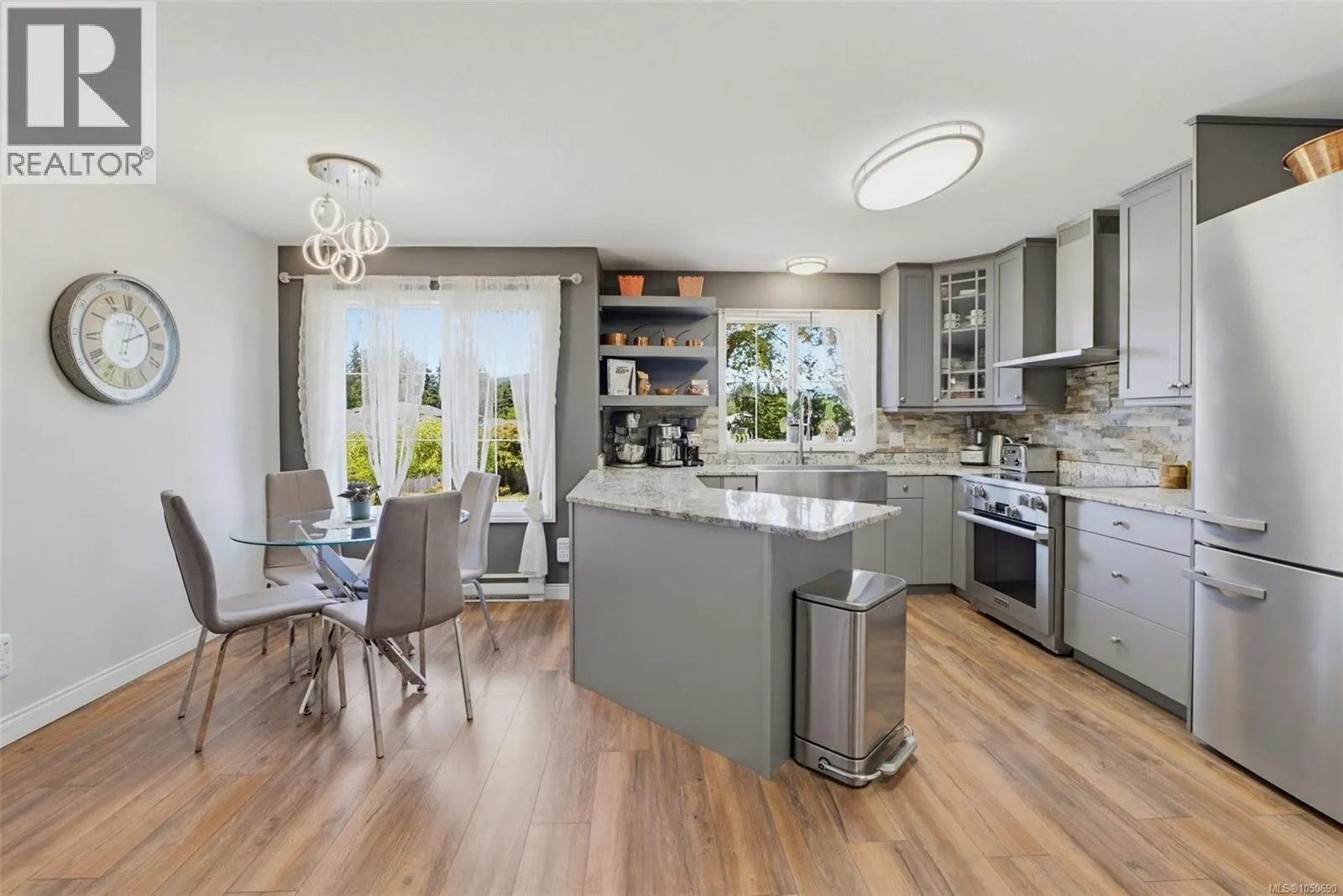 7201 Austins Pl