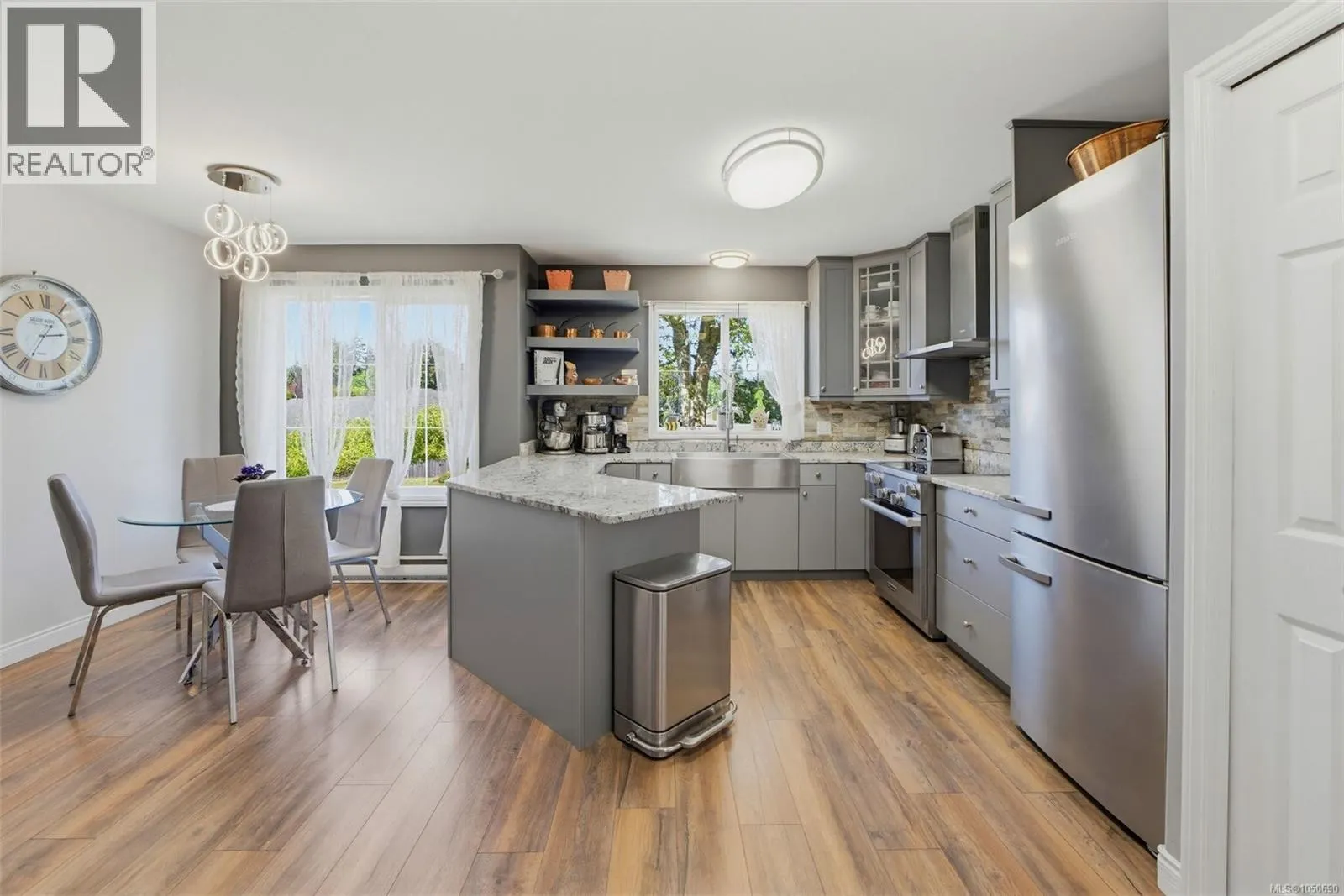 7201 Austins Pl