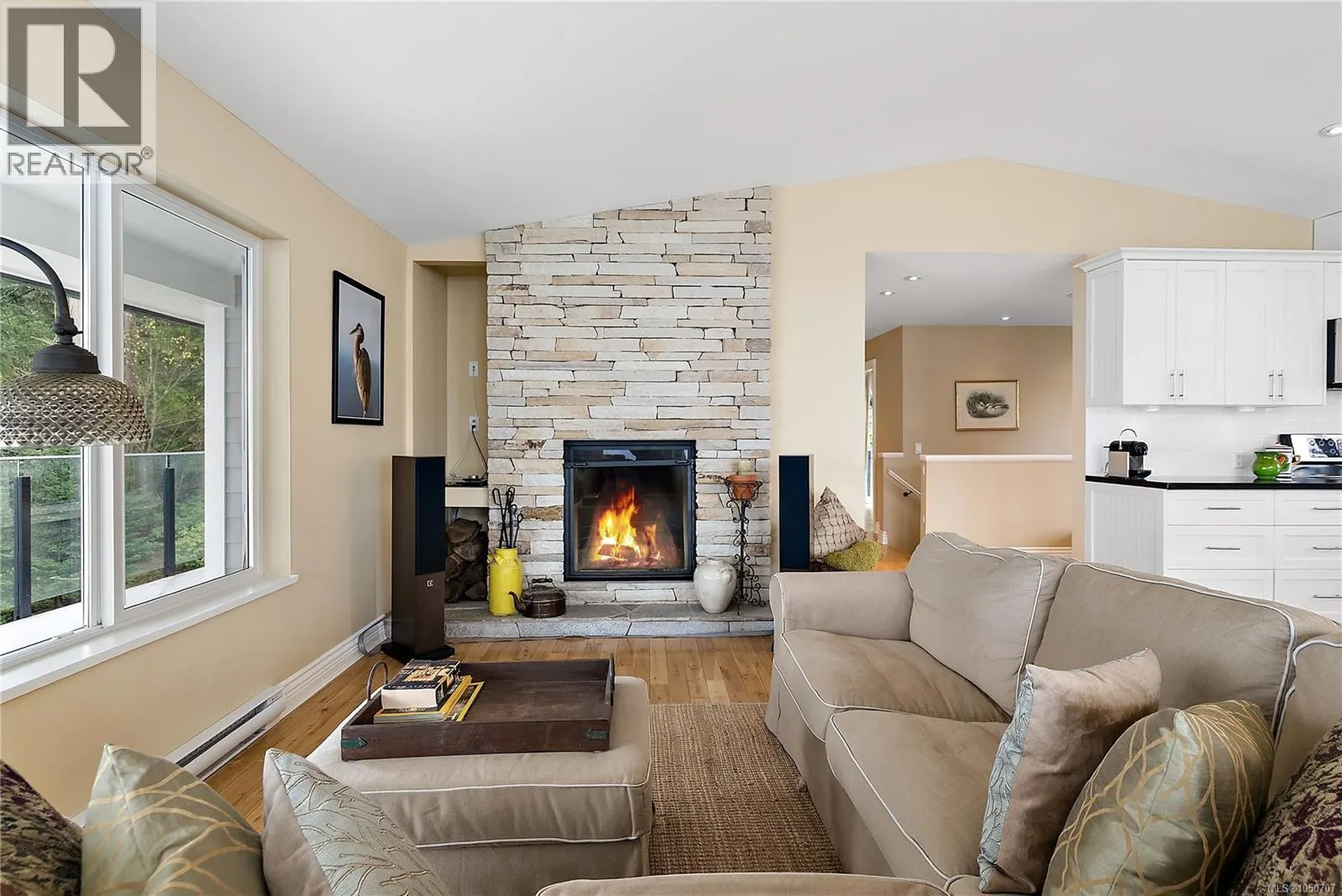 976 Lands End Rd