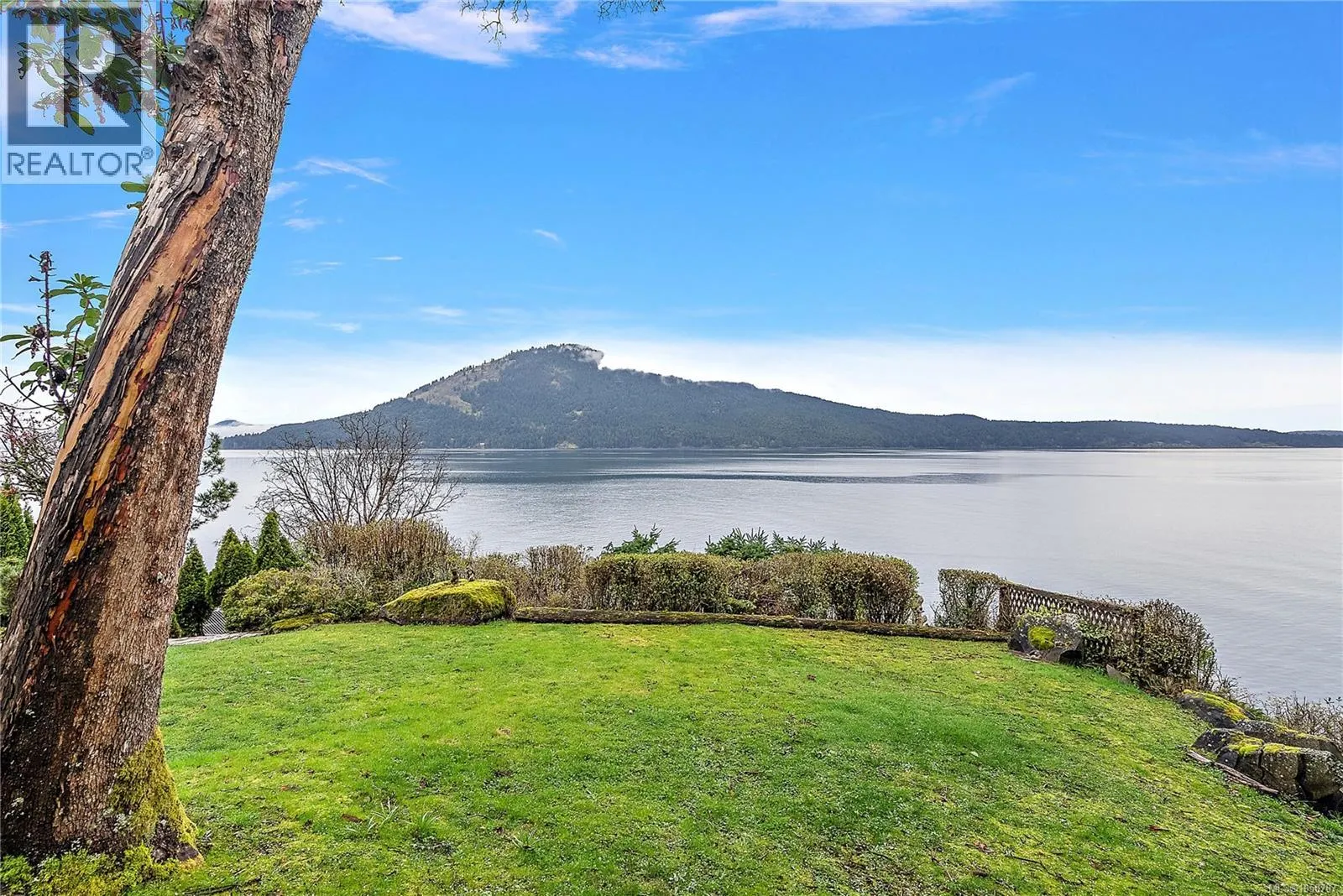 976 Lands End Rd