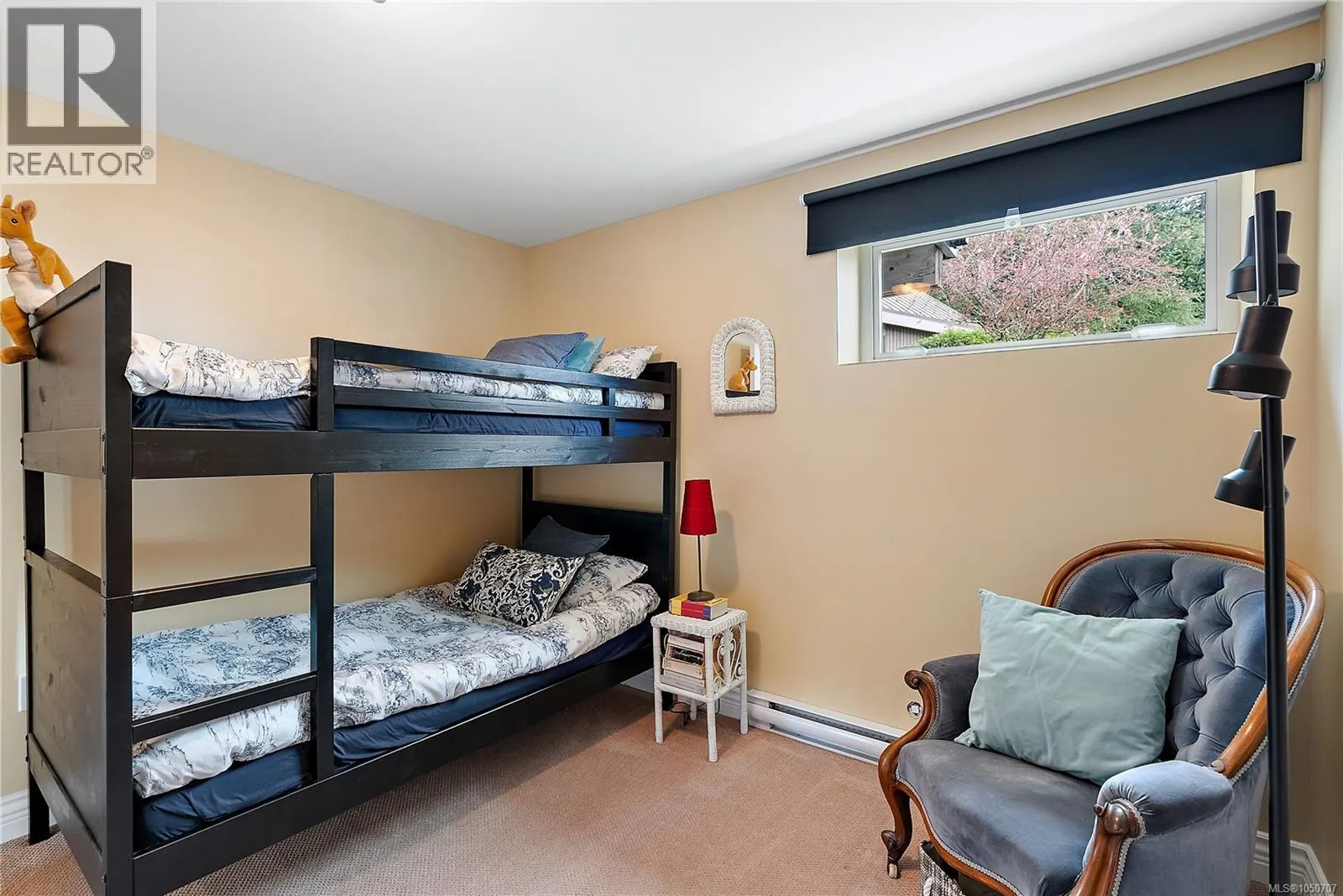 976 Lands End Rd