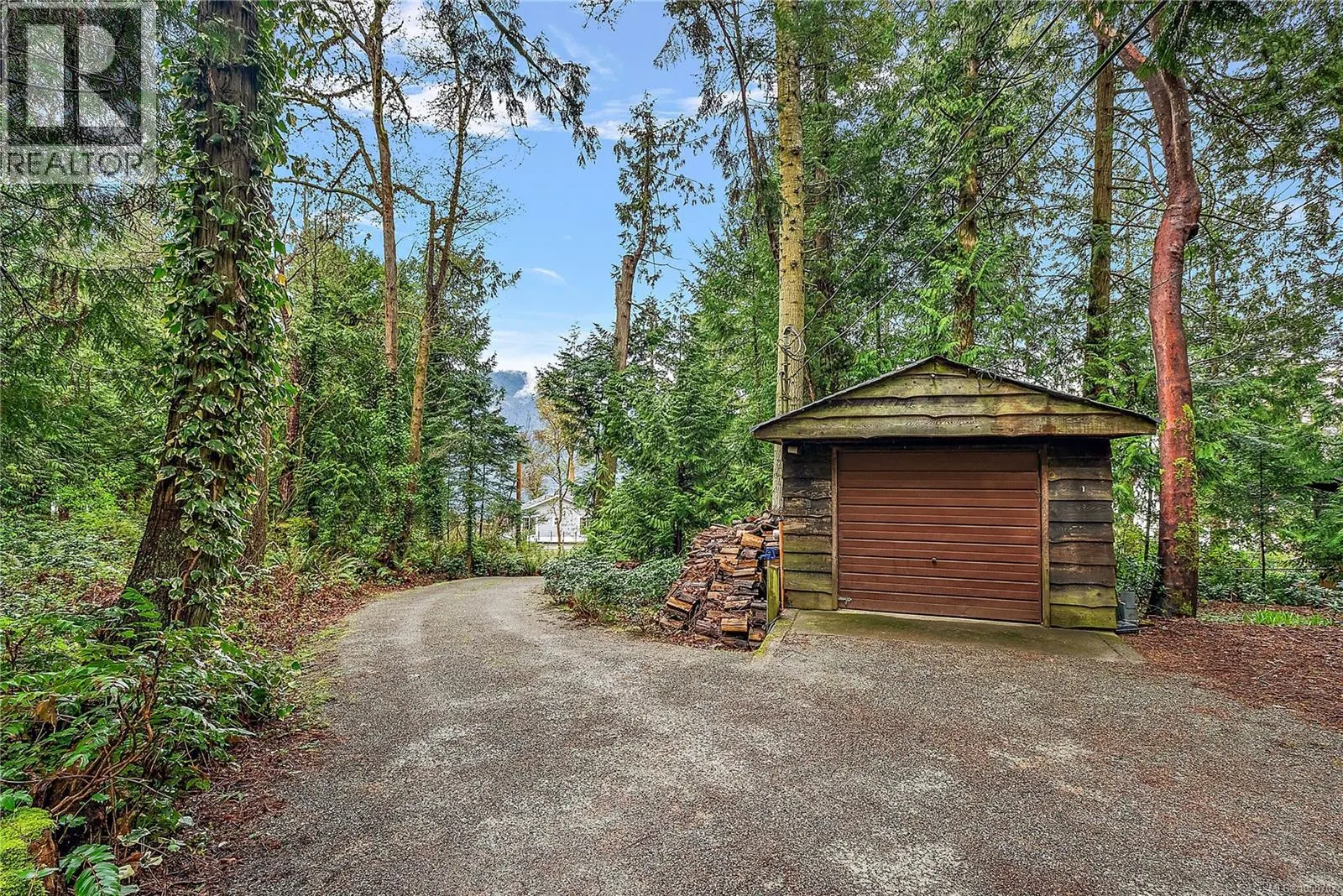 976 Lands End Rd