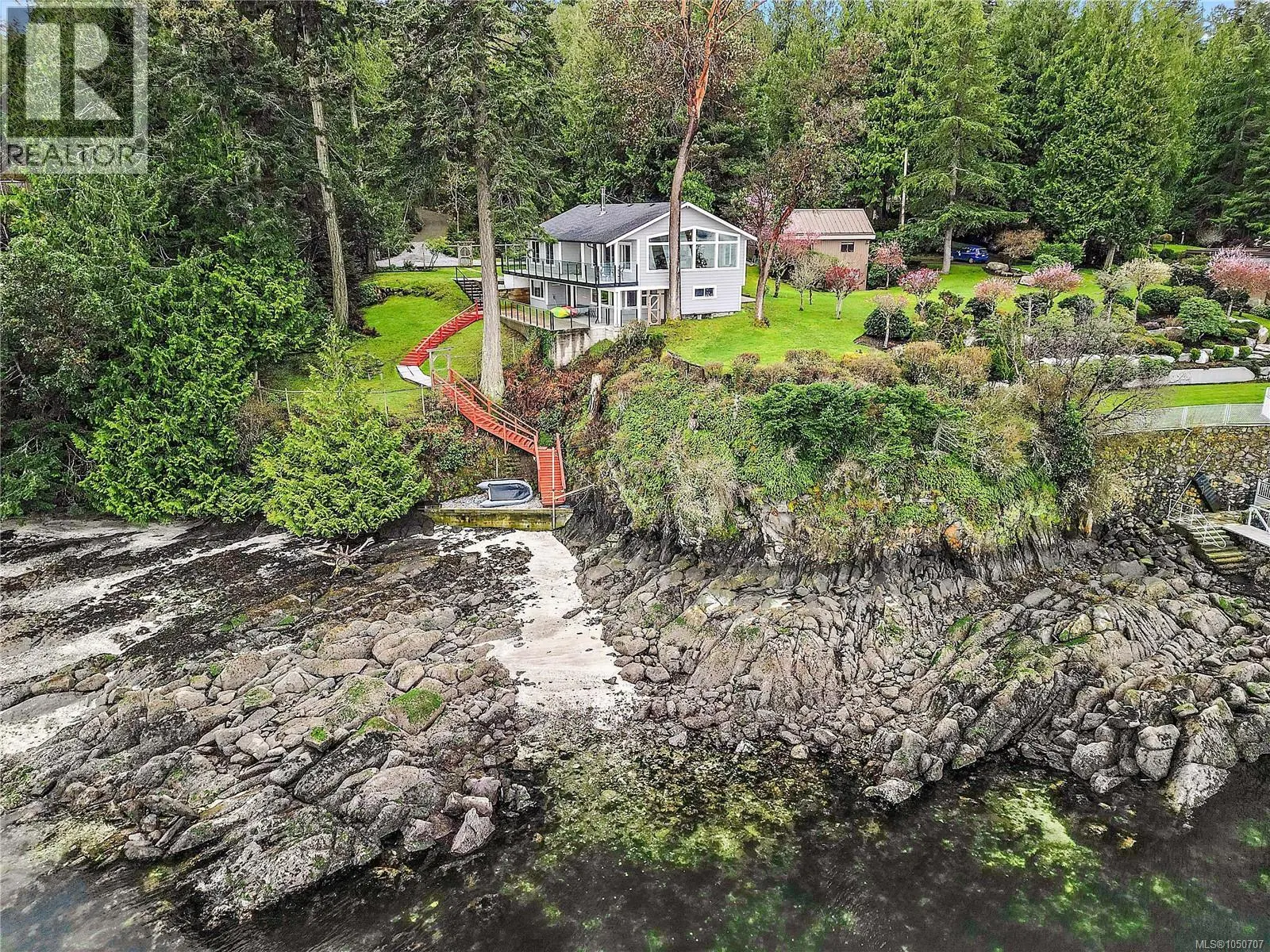 976 Lands End Rd