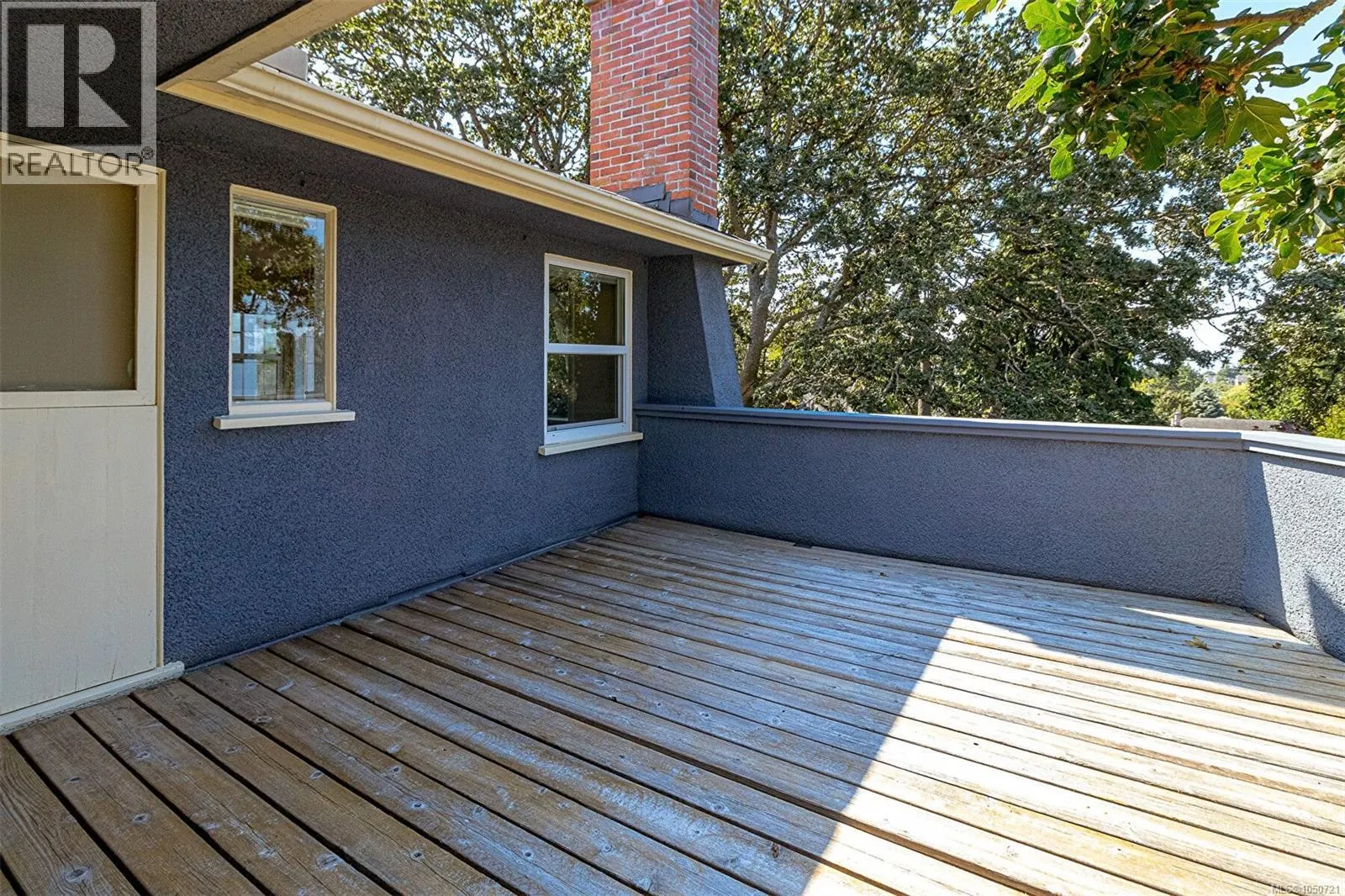 1 Briar Pl