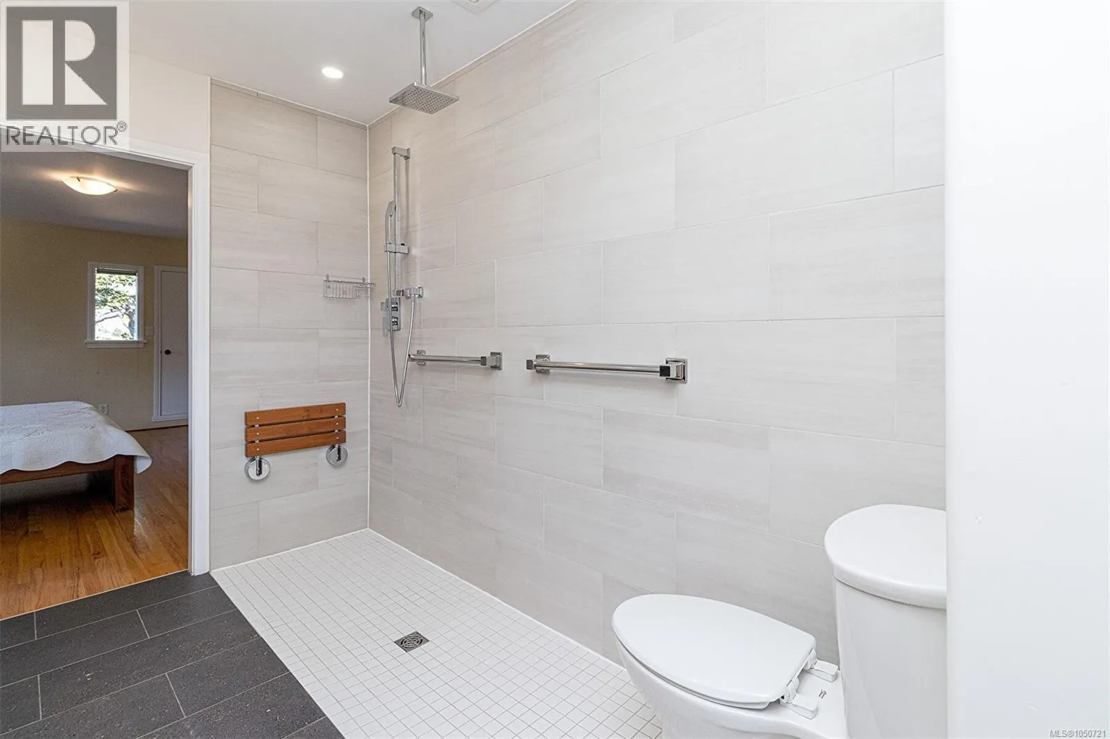 1 Briar Pl
