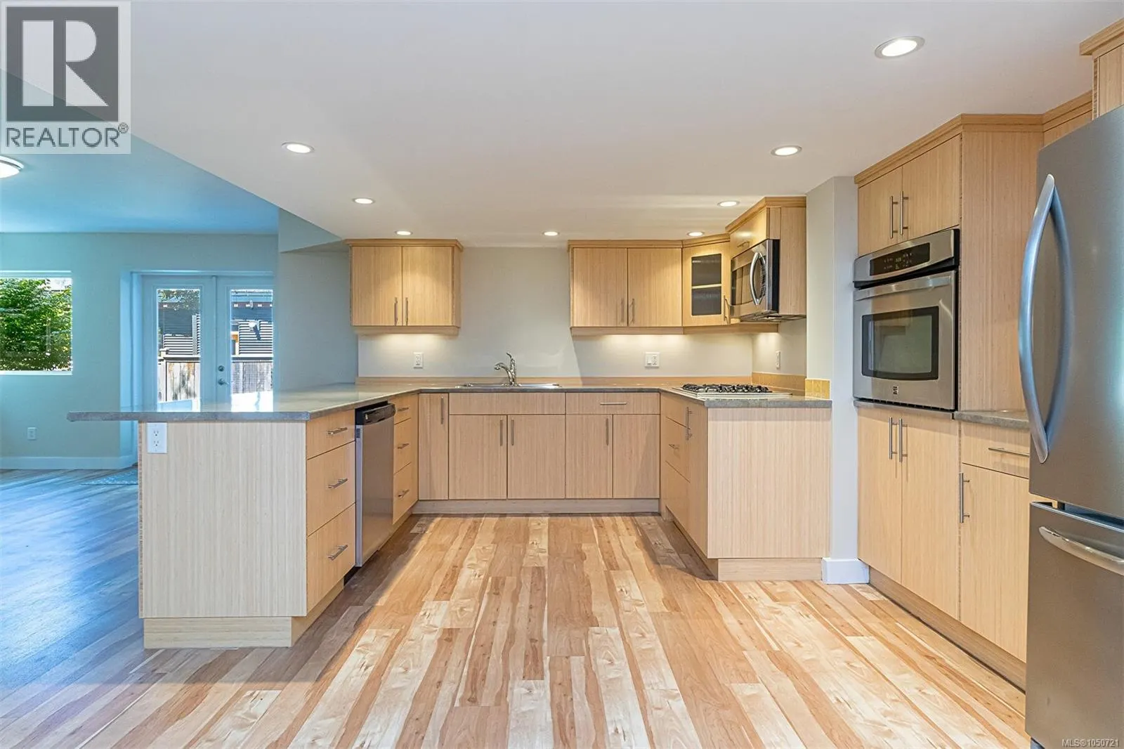 1 Briar Pl