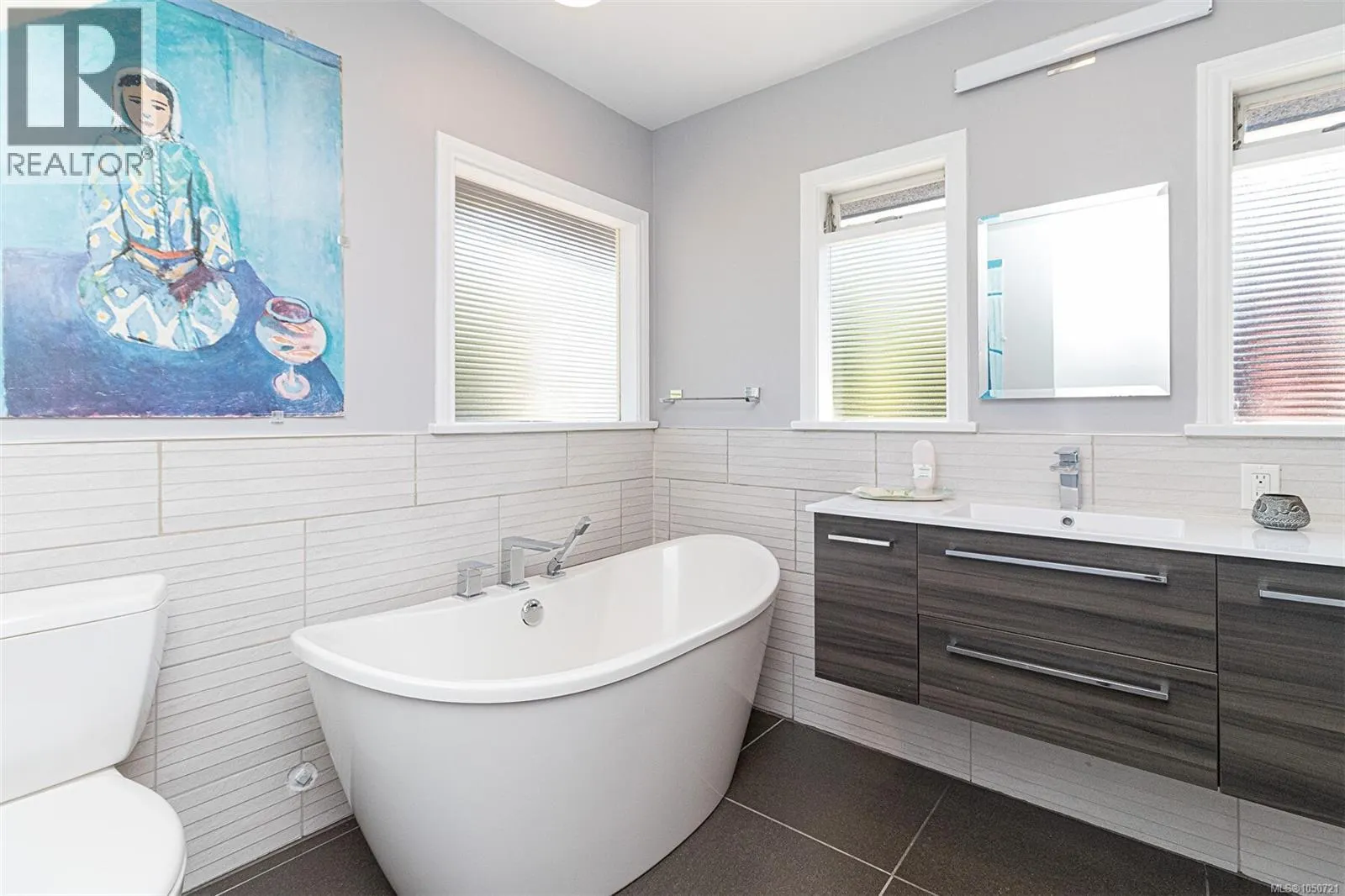 1 Briar Pl