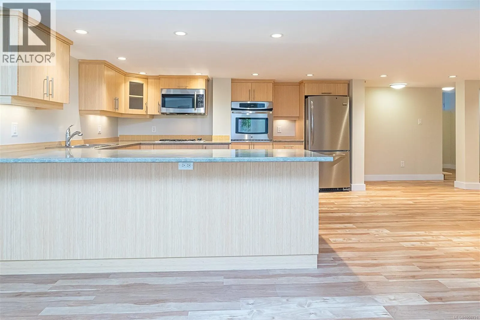 1 Briar Pl