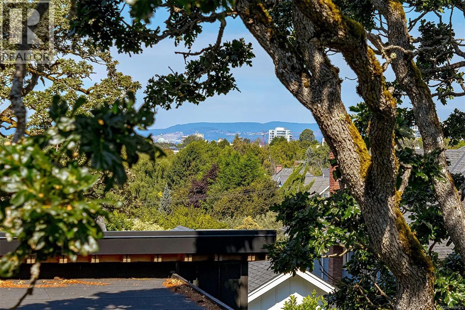 1 Briar Pl