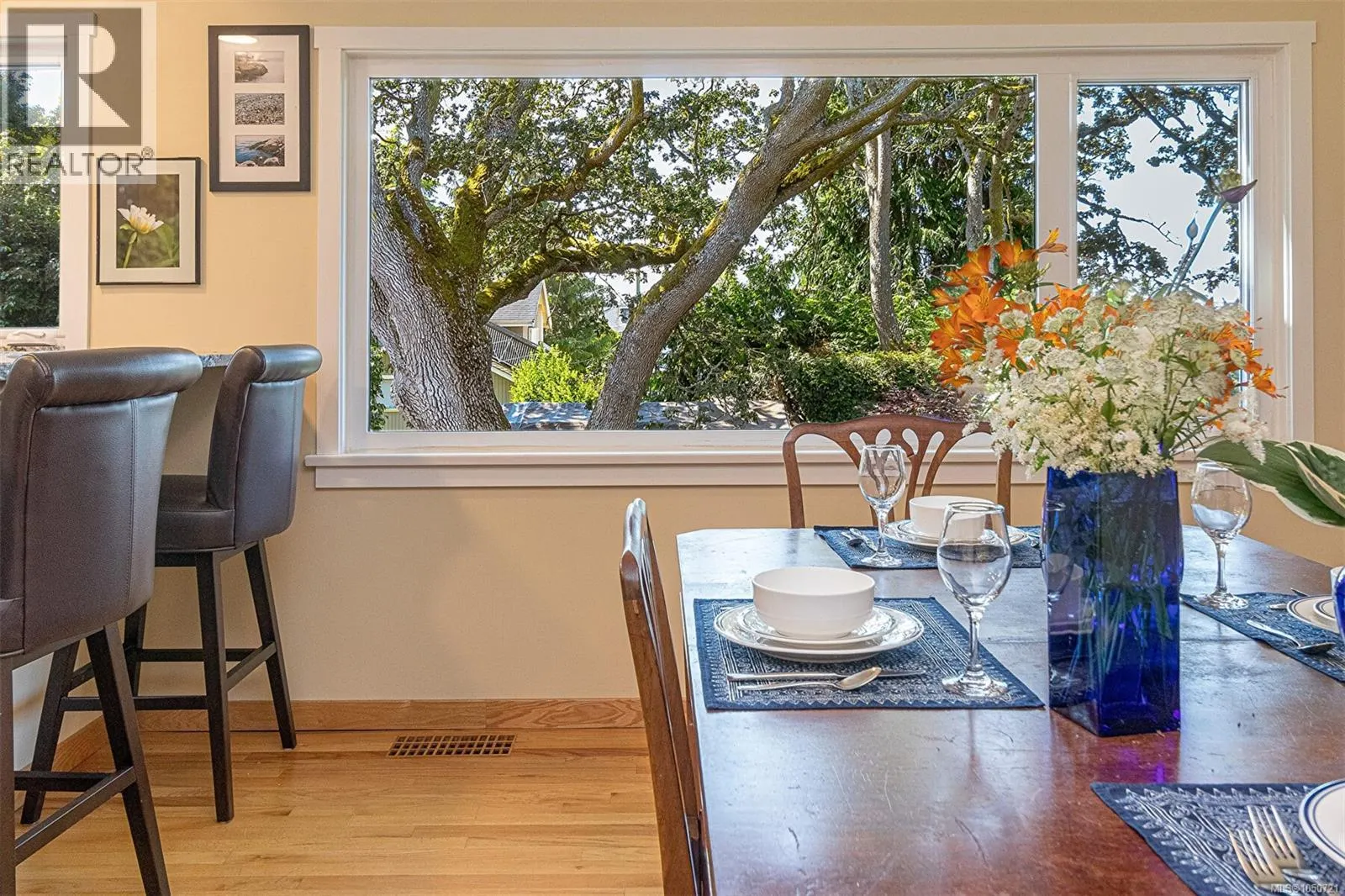 1 Briar Pl