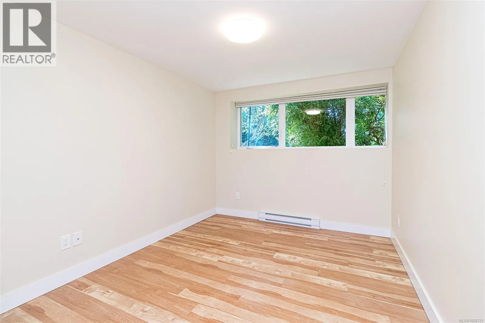 1 Briar Pl