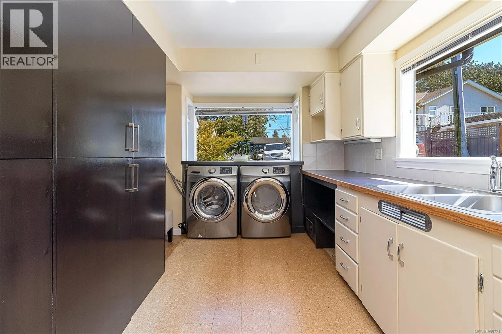 1 Briar Pl