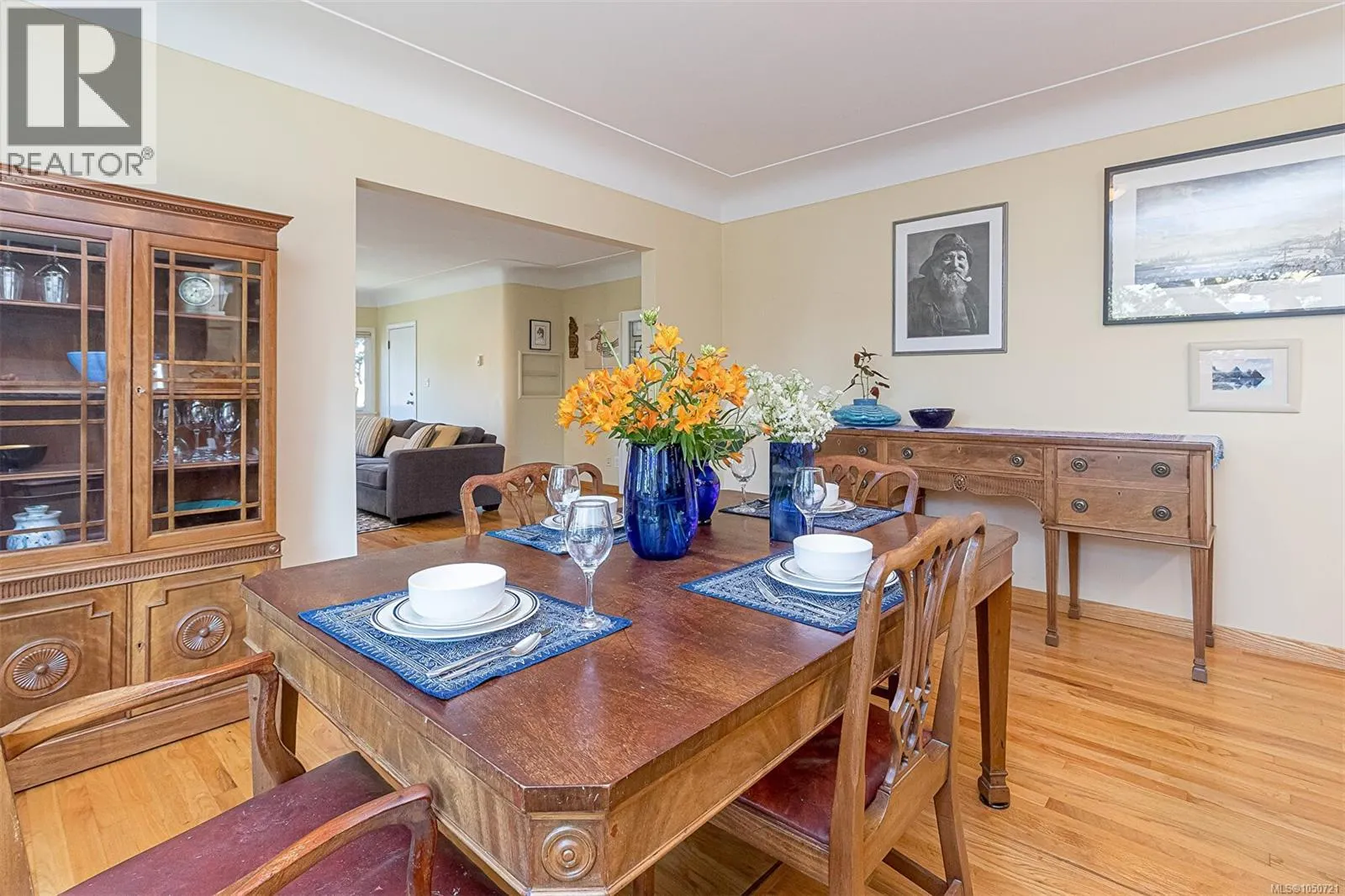 1 Briar Pl